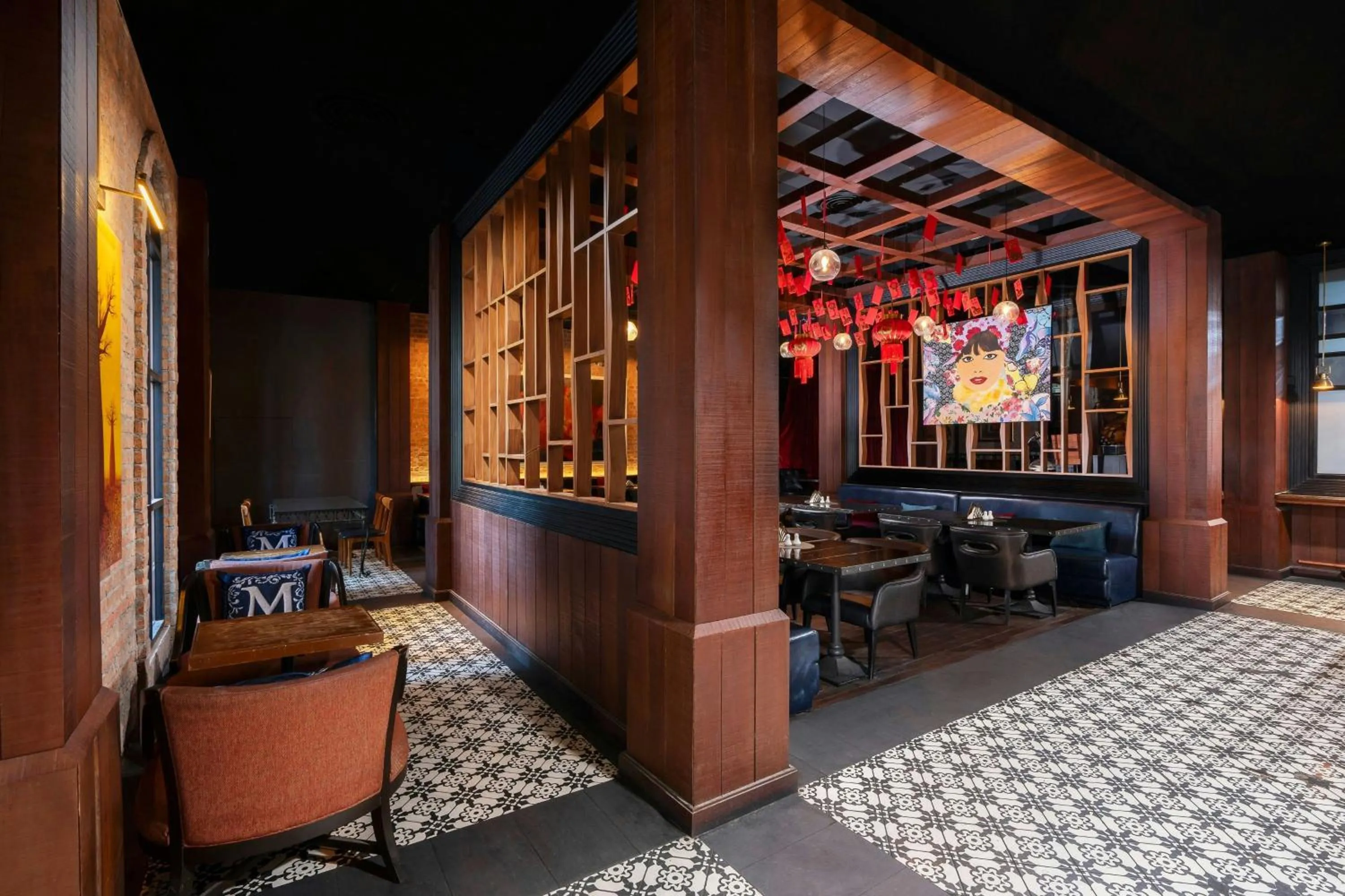 Restaurant/places to eat in Metropole, Bangkok, a Tribute Portfolio Hotel by Marriott