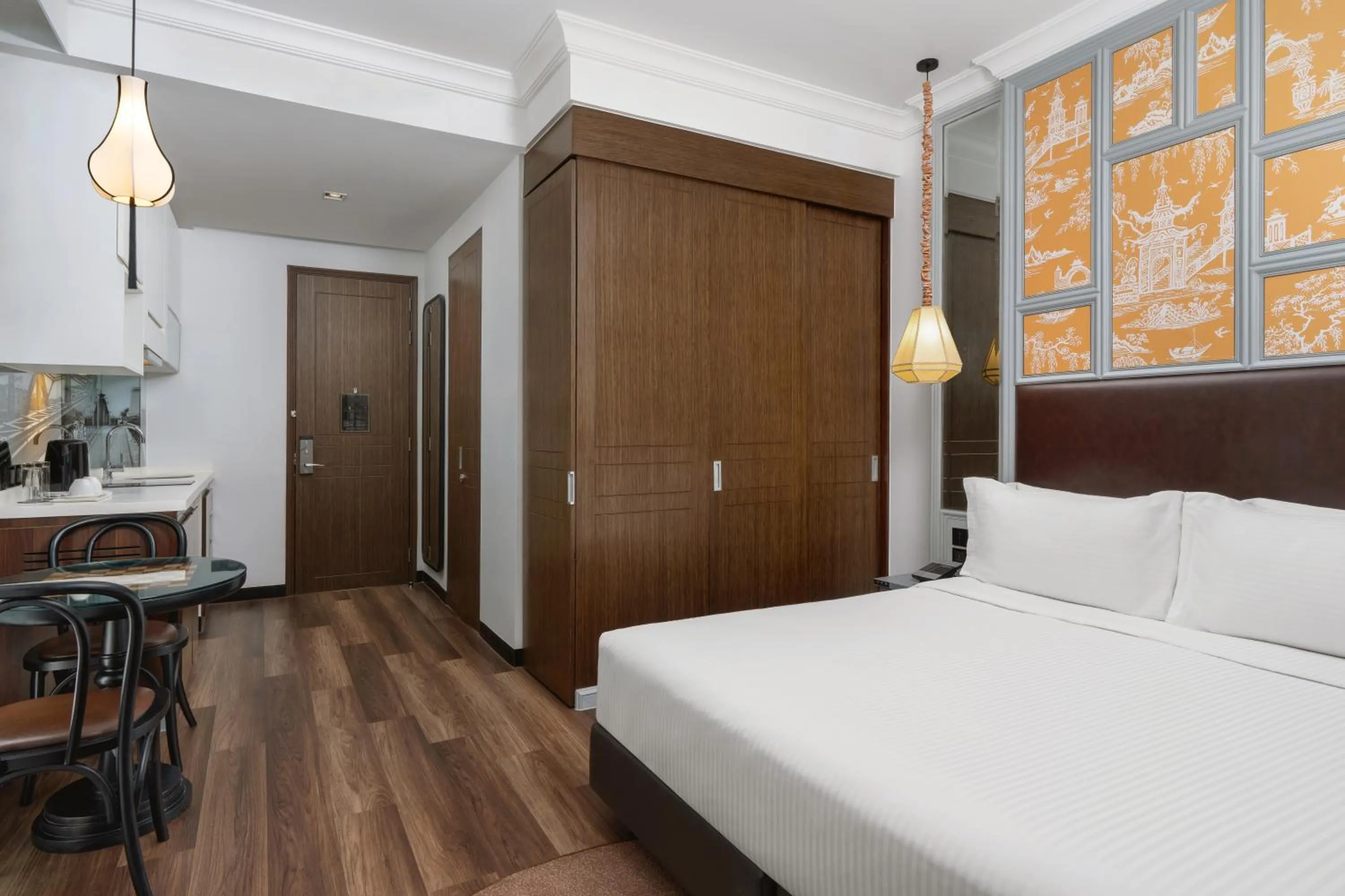 Bed in Metropole, Bangkok, a Tribute Portfolio Hotel
