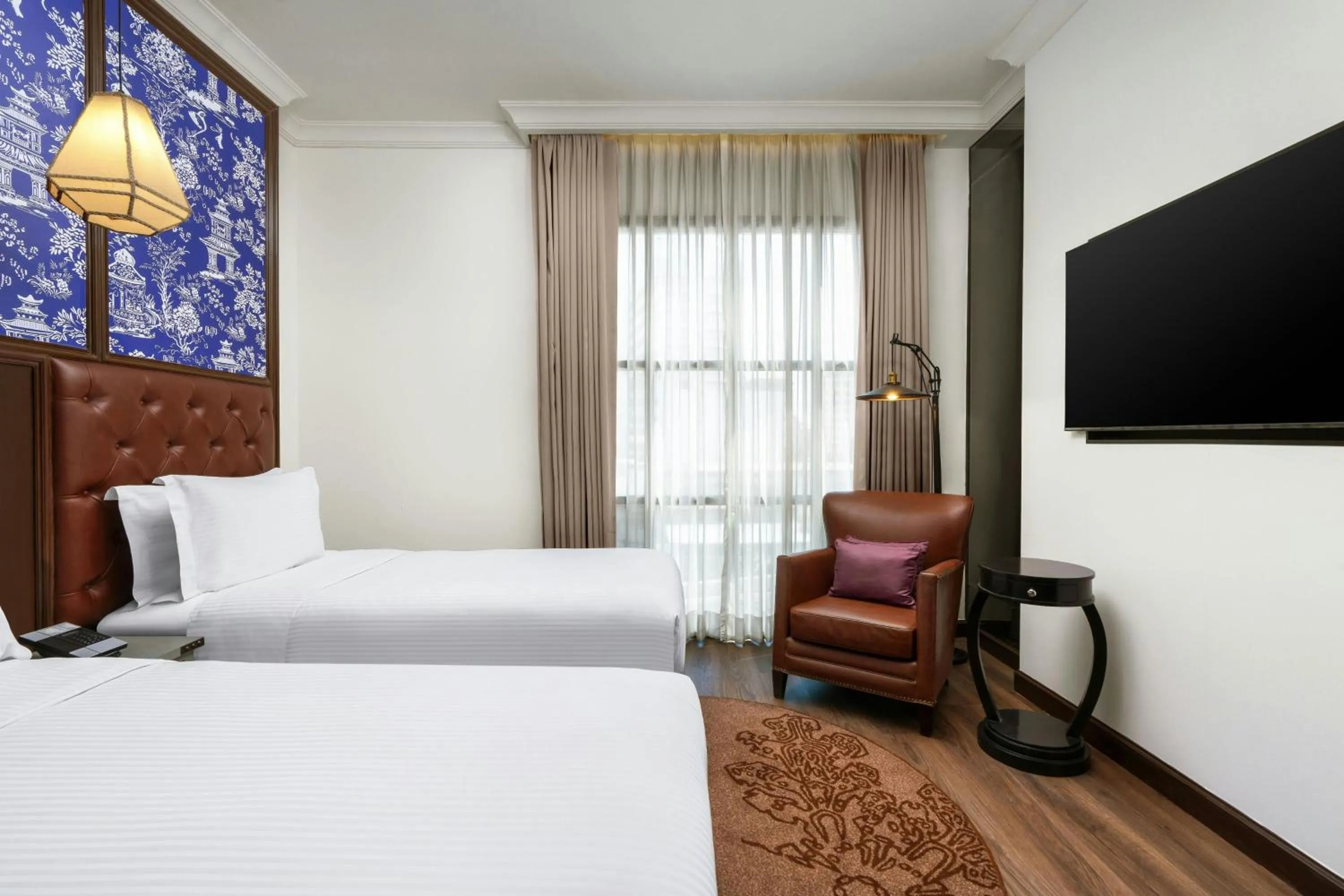Photo of the whole room, Bed in Metropole, Bangkok, a Tribute Portfolio Hotel
