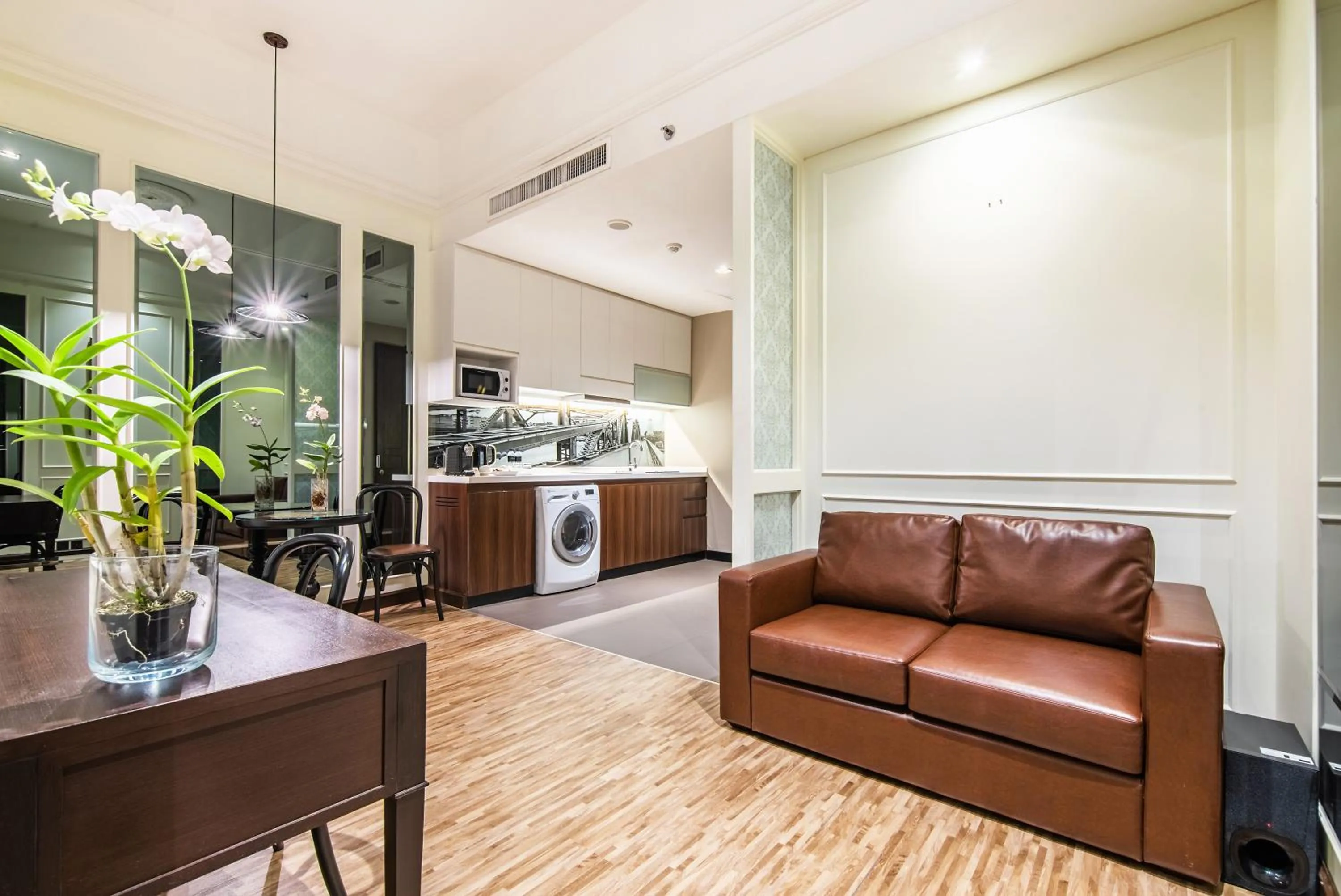 Living room in Metropole, Bangkok, a Tribute Portfolio Hotel