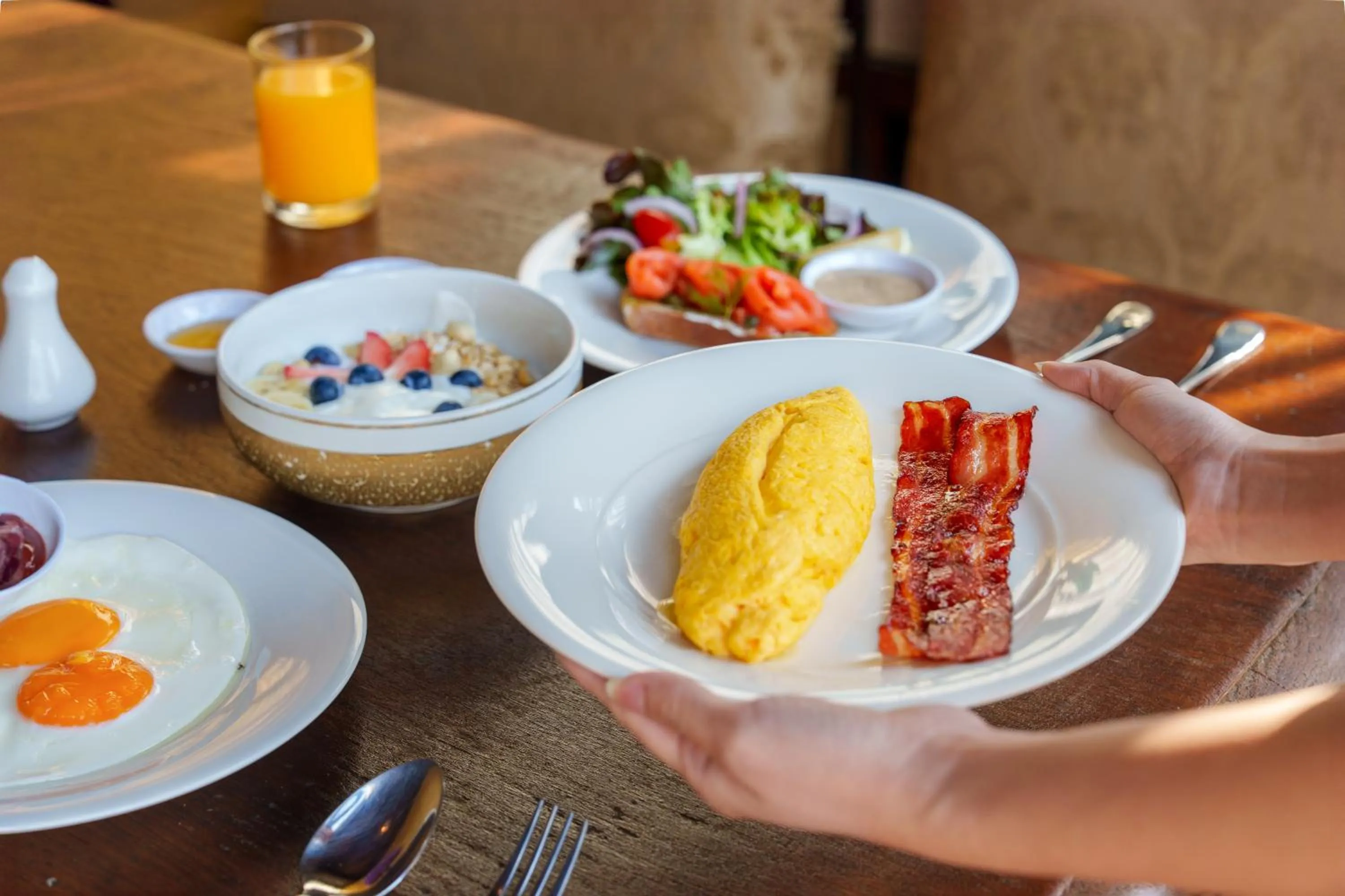 Breakfast in Metropole, Bangkok, a Tribute Portfolio Hotel by Marriott