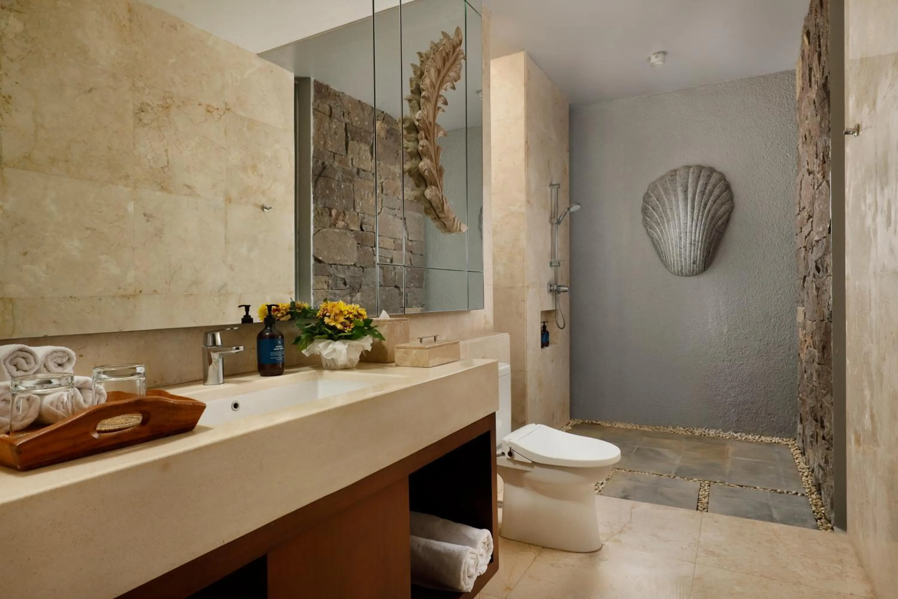 Bathroom in Vinila Villas by Nakula