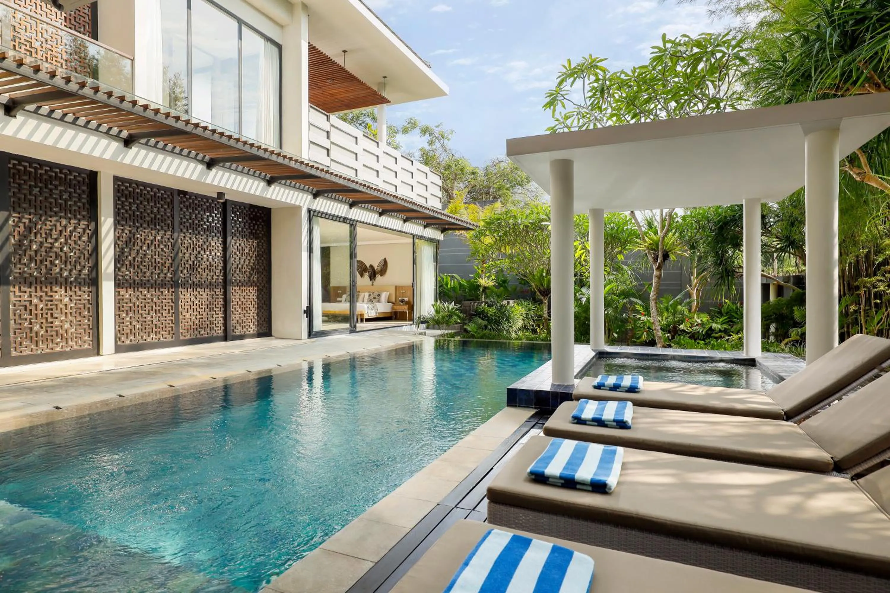 Property building in Vinila Villas by Nakula