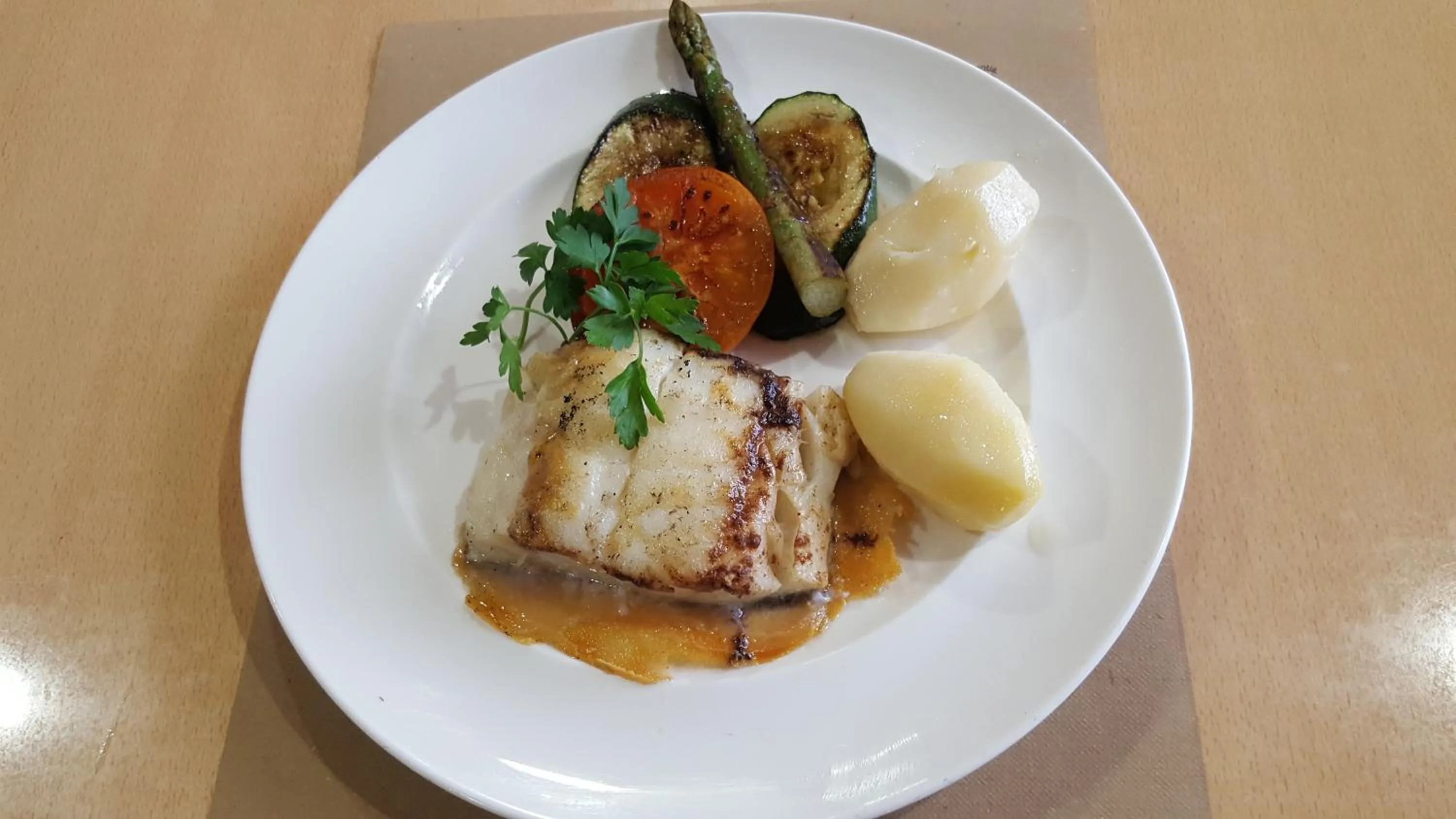 Restaurant/places to eat in Hotel la Posada de Roces