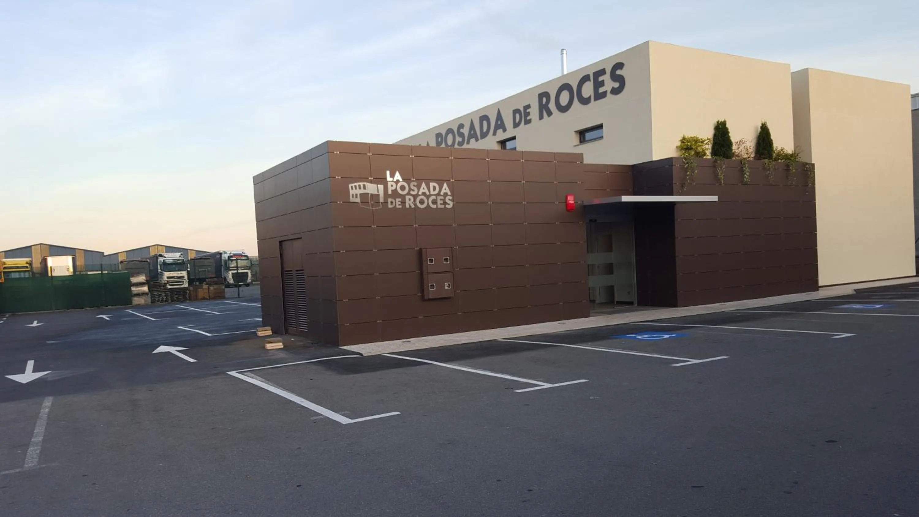Facade/entrance in Hotel la Posada de Roces