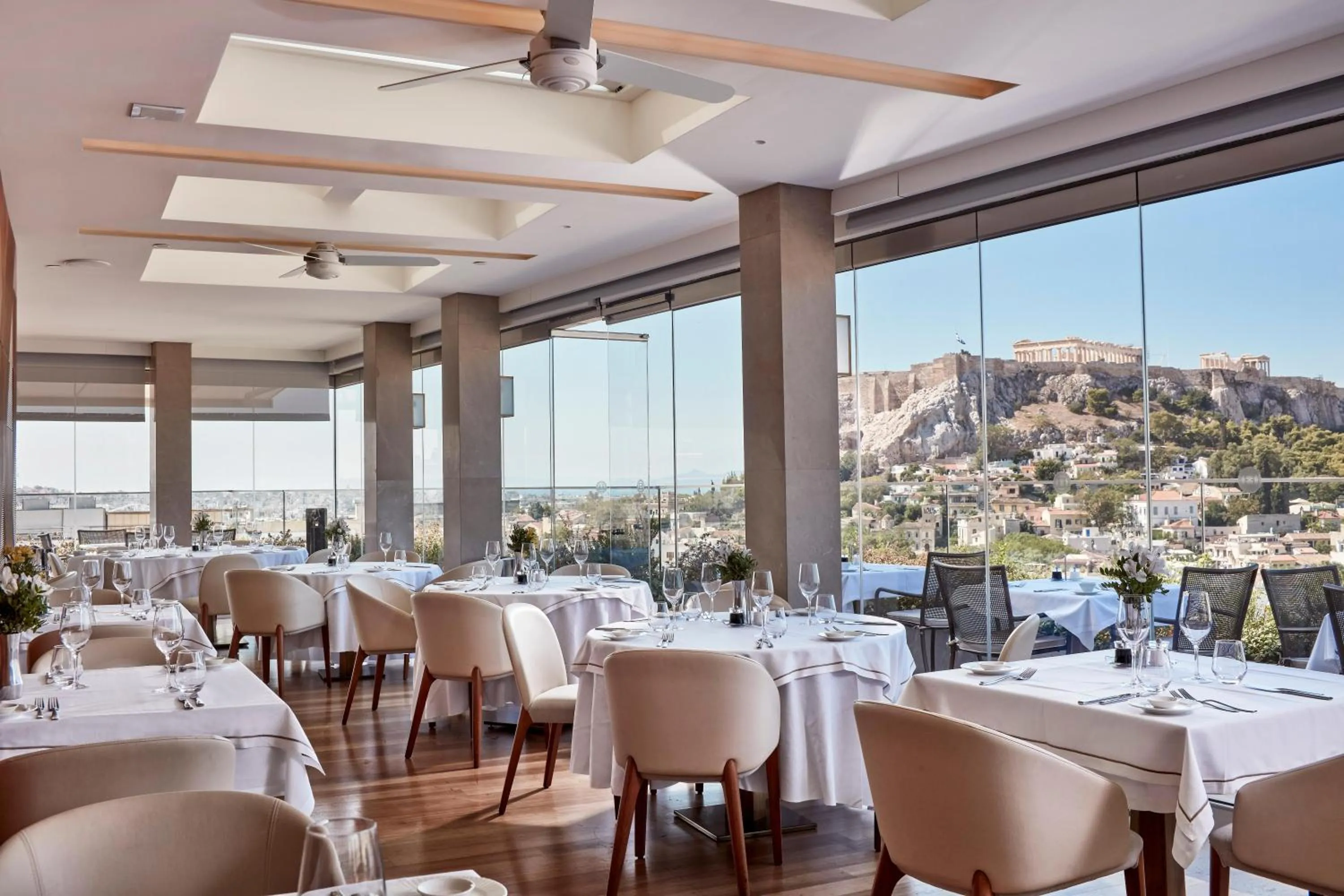 Restaurant/places to eat in Electra Metropolis