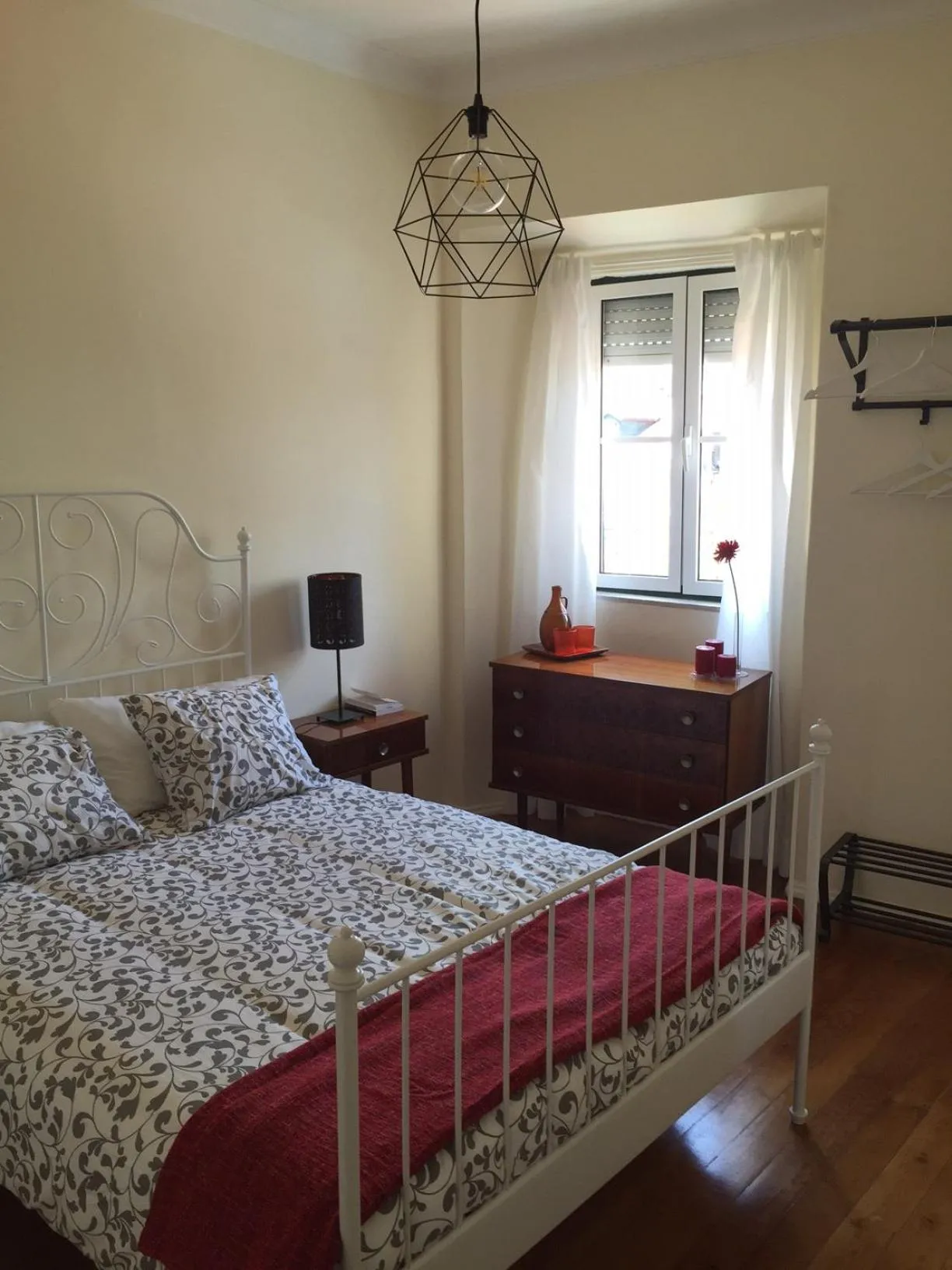 Bedroom, Bed in Cardal Apartment
