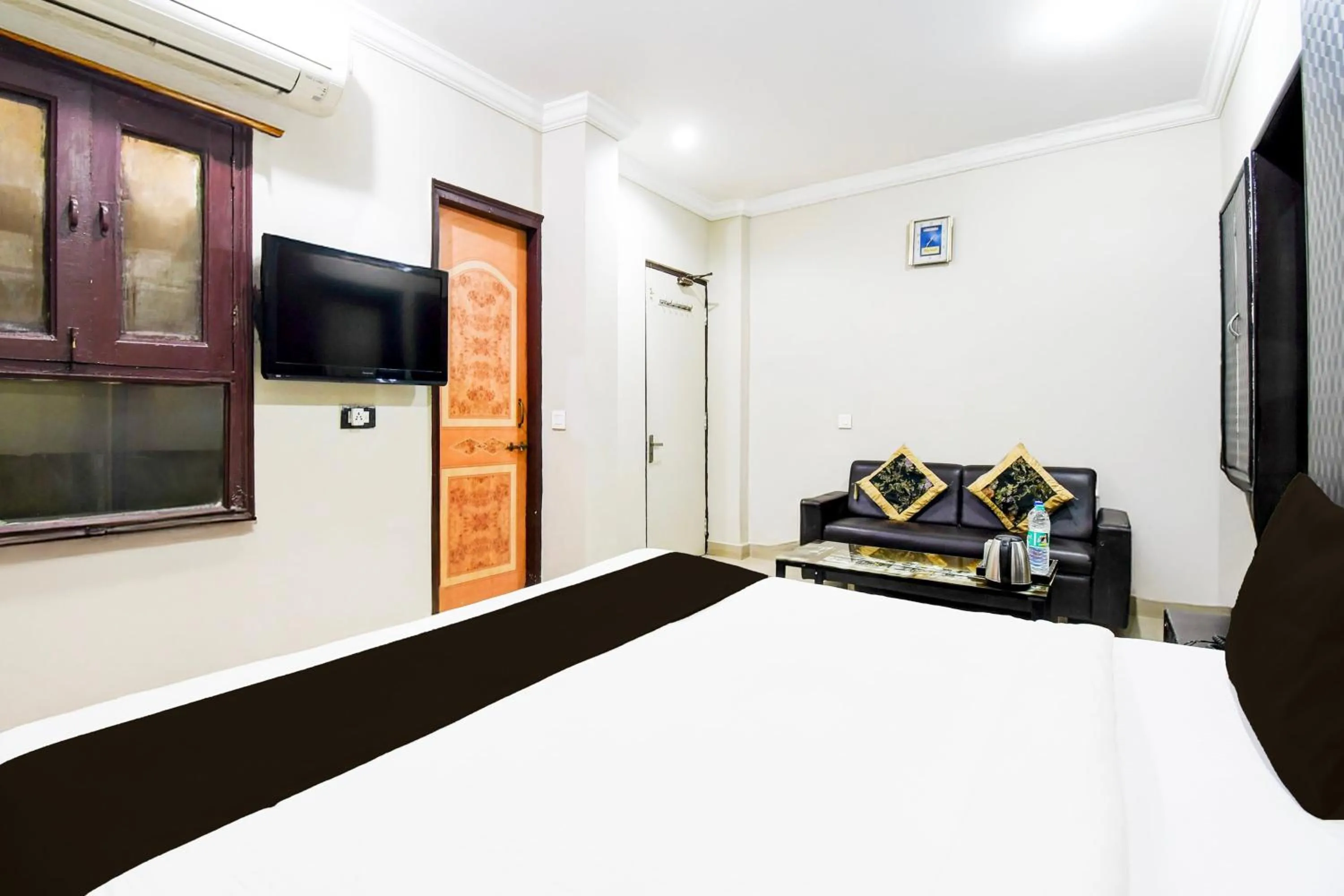 Bedroom in Hotel O Raipur Railway Station Formerly Hotel Okasu