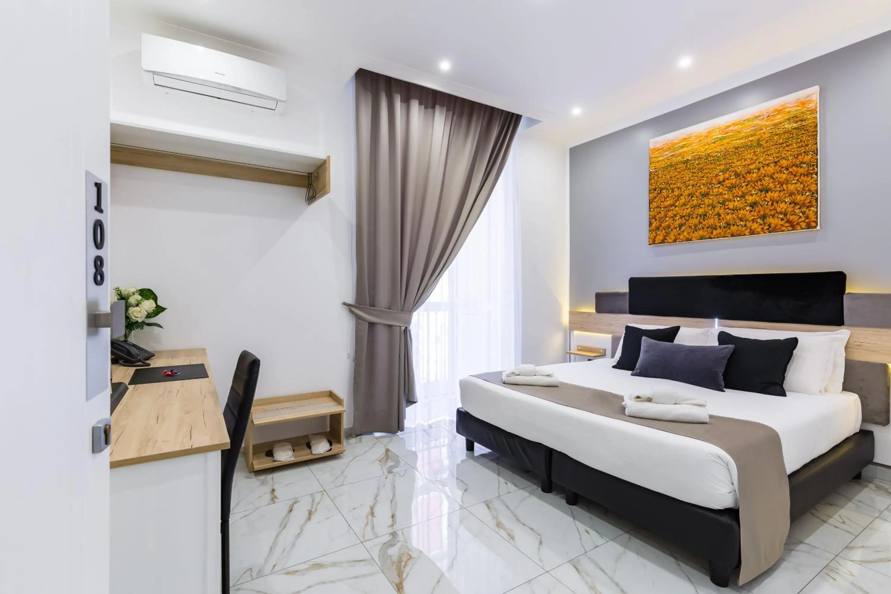 Bed in Hotel Sant'Angelo Palace