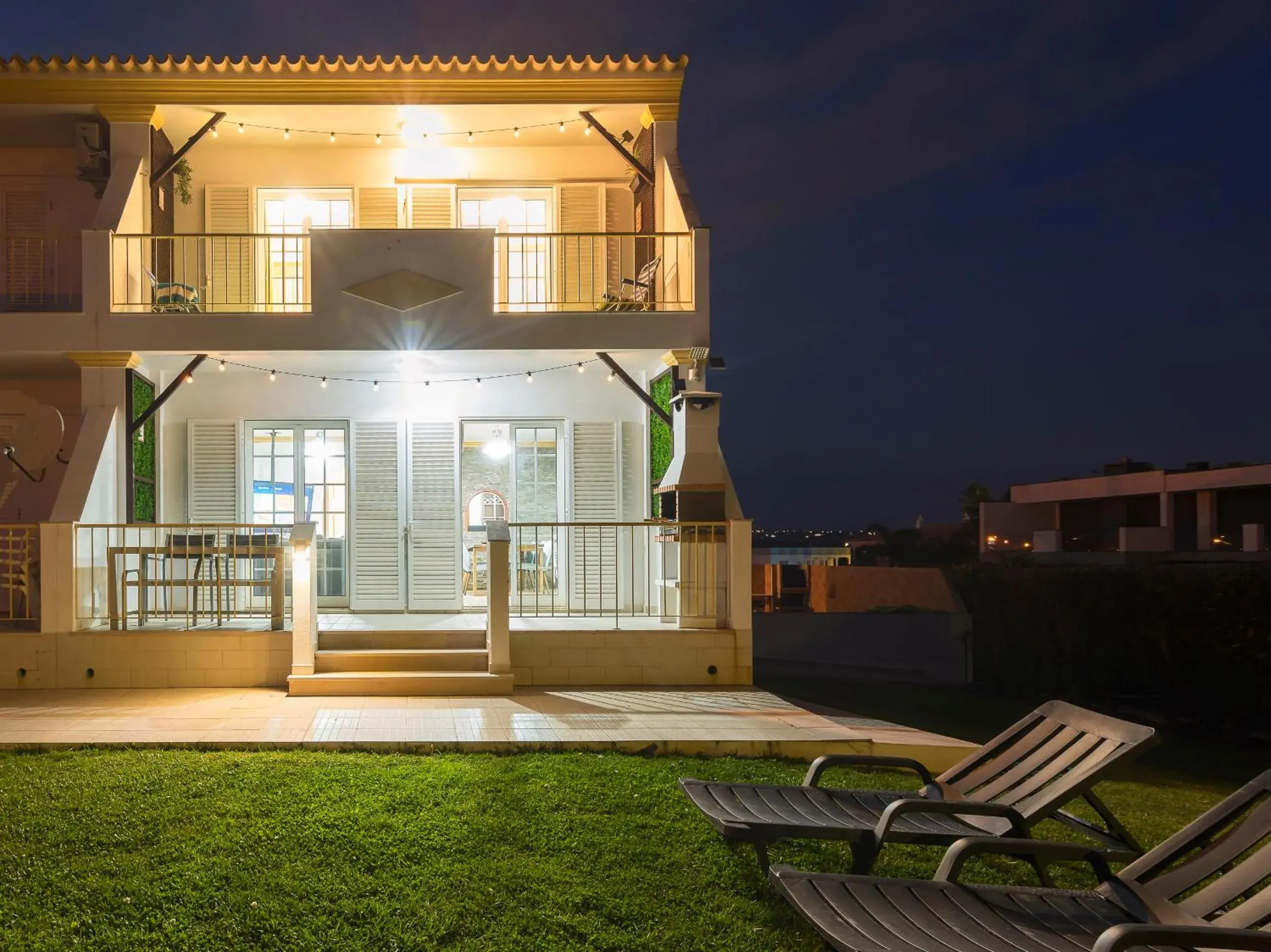 Villa Summertime - Private Jacuzzi and bikes, beach 800m Villa Summertime - Private Jacuzzi and bikes, beach 800m