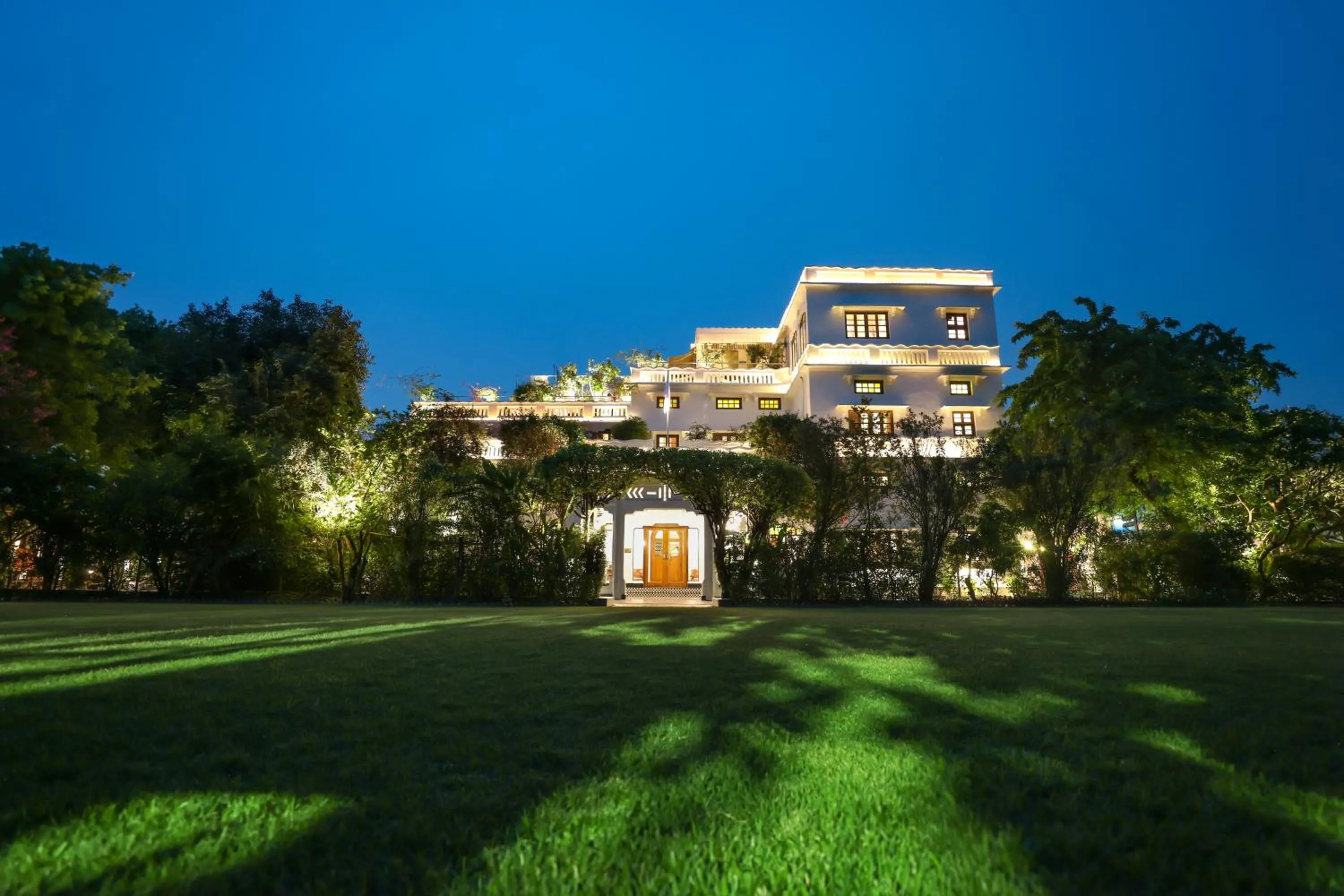 Property building in Saraca Hotel Lucknow