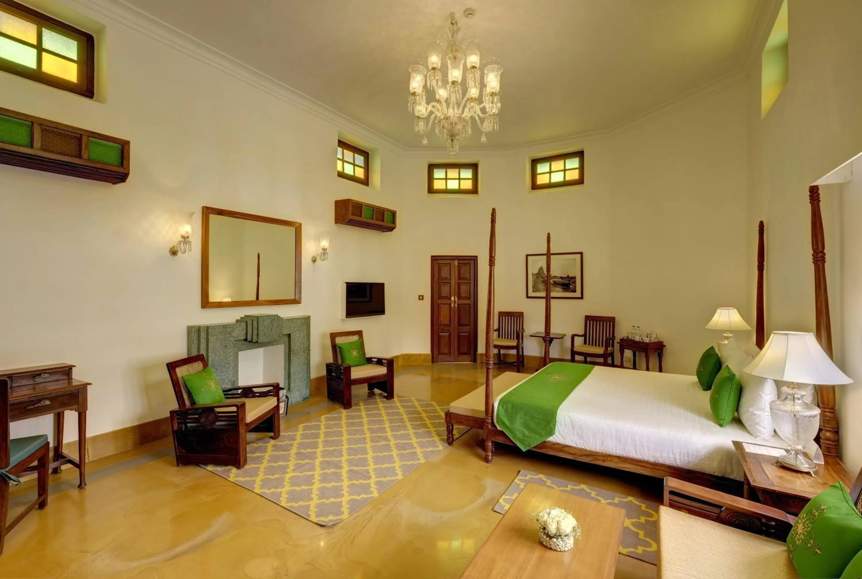 Bedroom, Bed in Saraca Hotel Lucknow