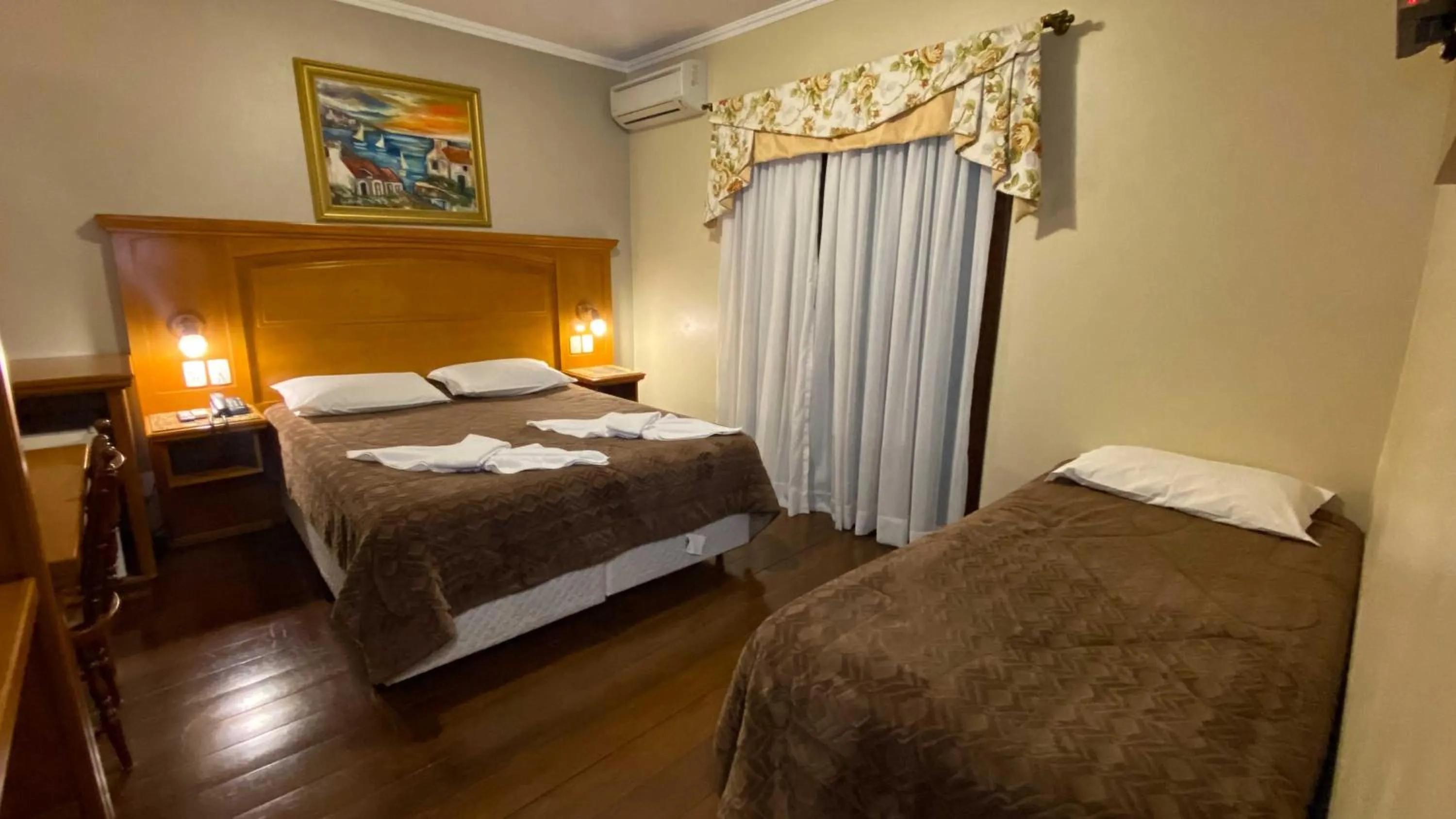 Bedroom, Bed in Pousada Das Papoulas