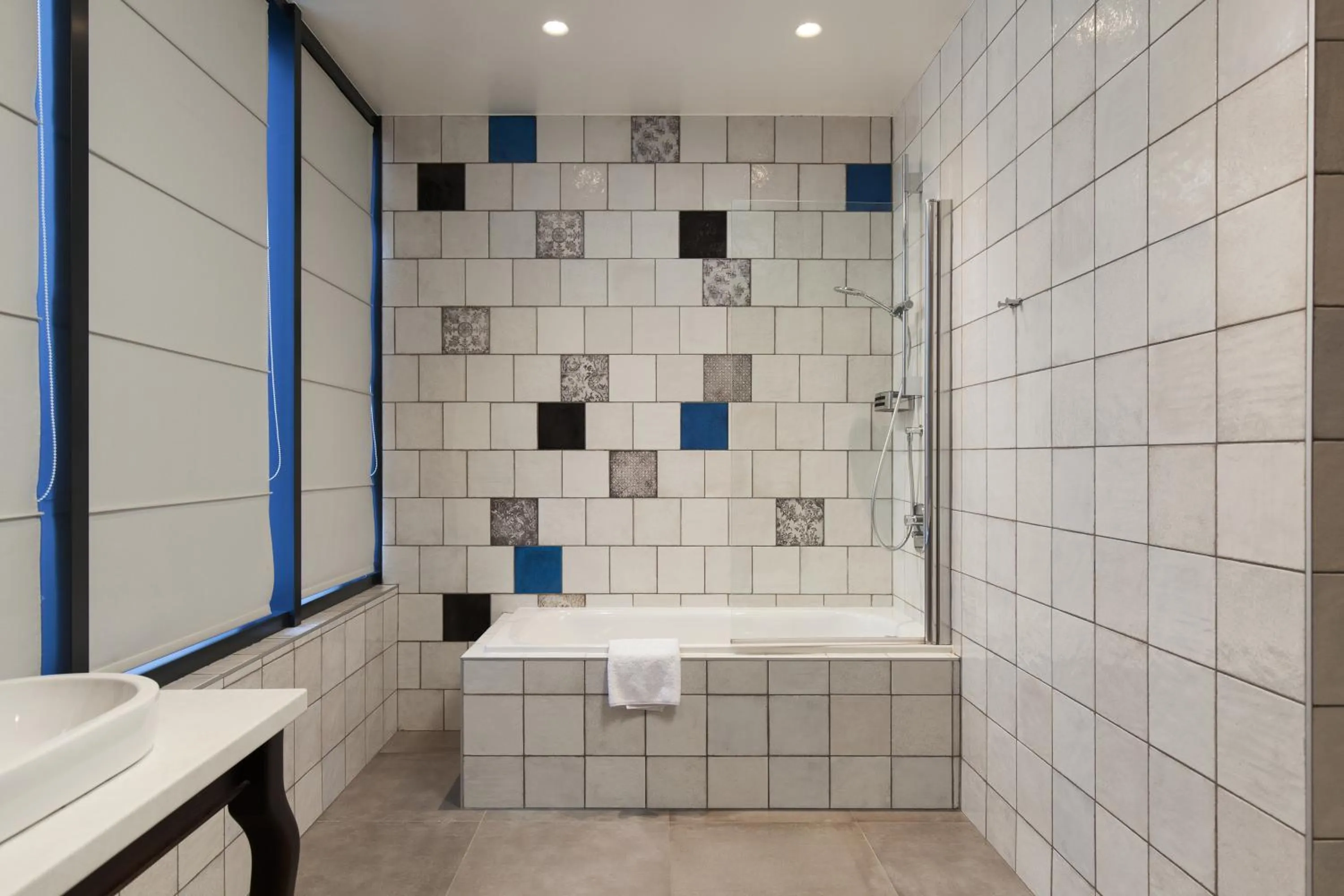 Shower in Vytautas Mineral SPA