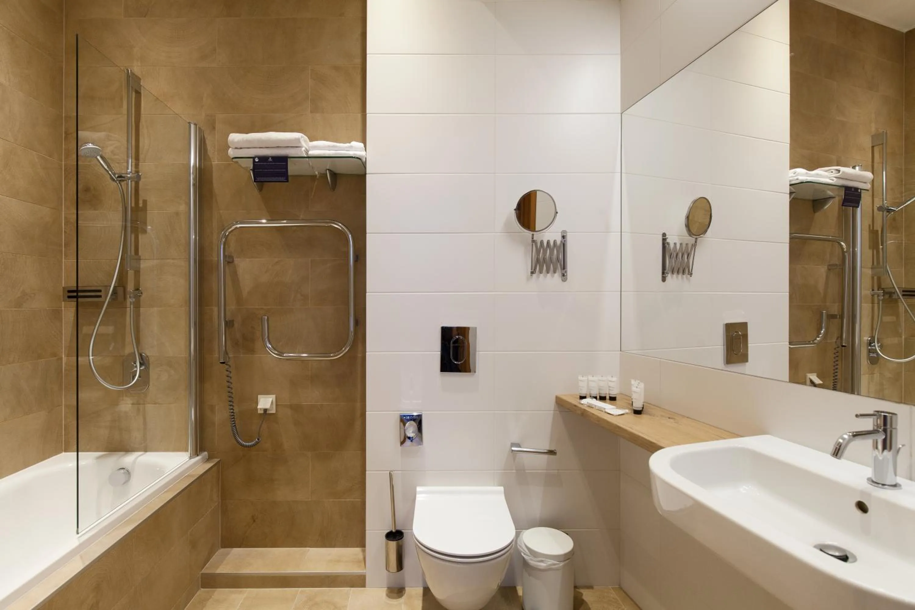 Shower in Vytautas Mineral SPA