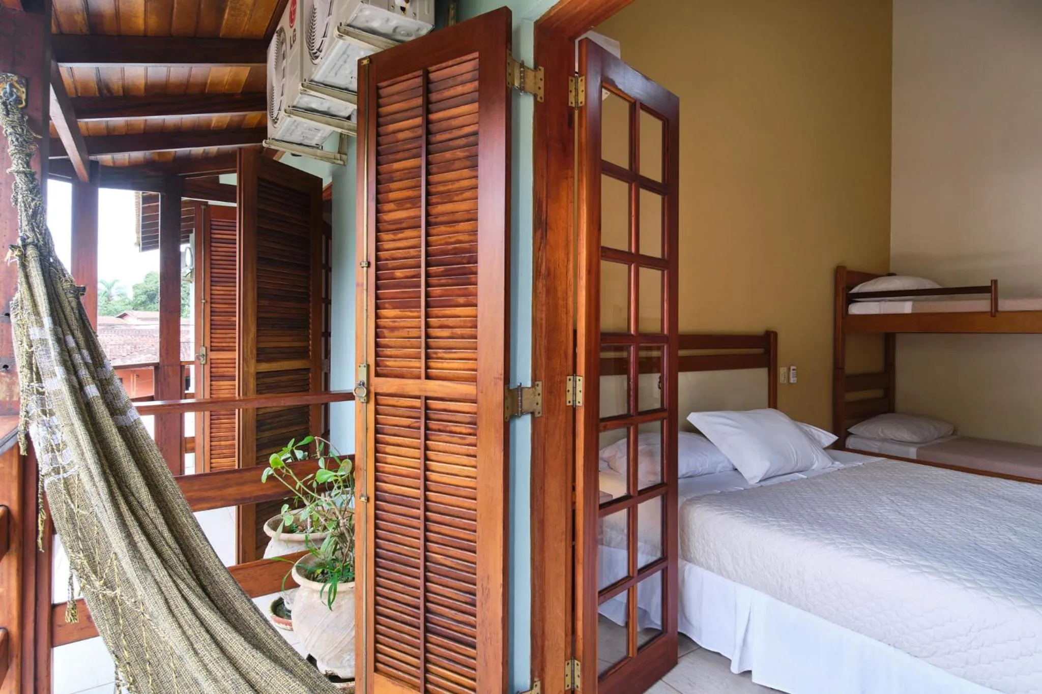 Photo of the whole room, Bed in Pousada Recanto Montecarlo