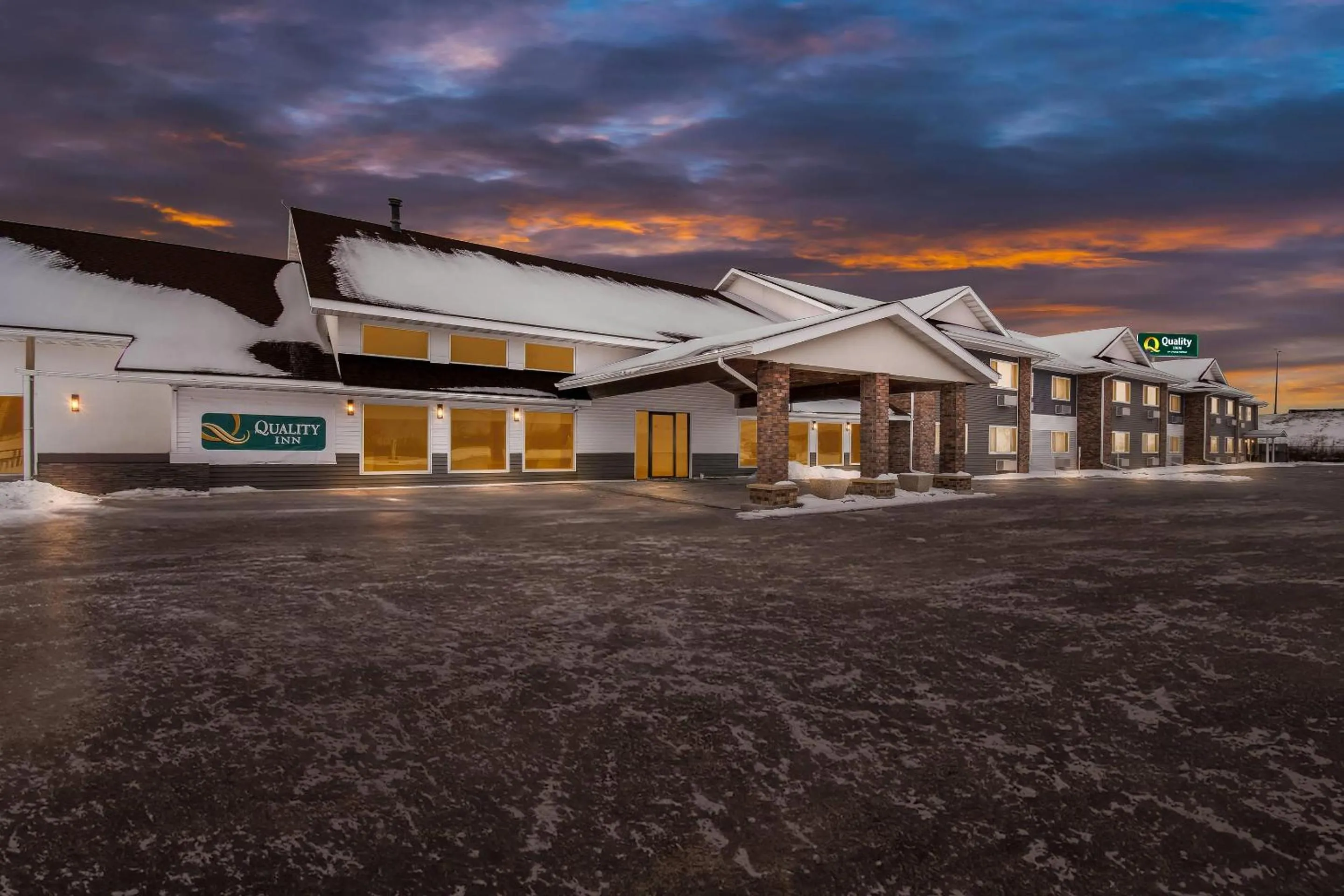 Property building in Quality Inn Superior - Duluth