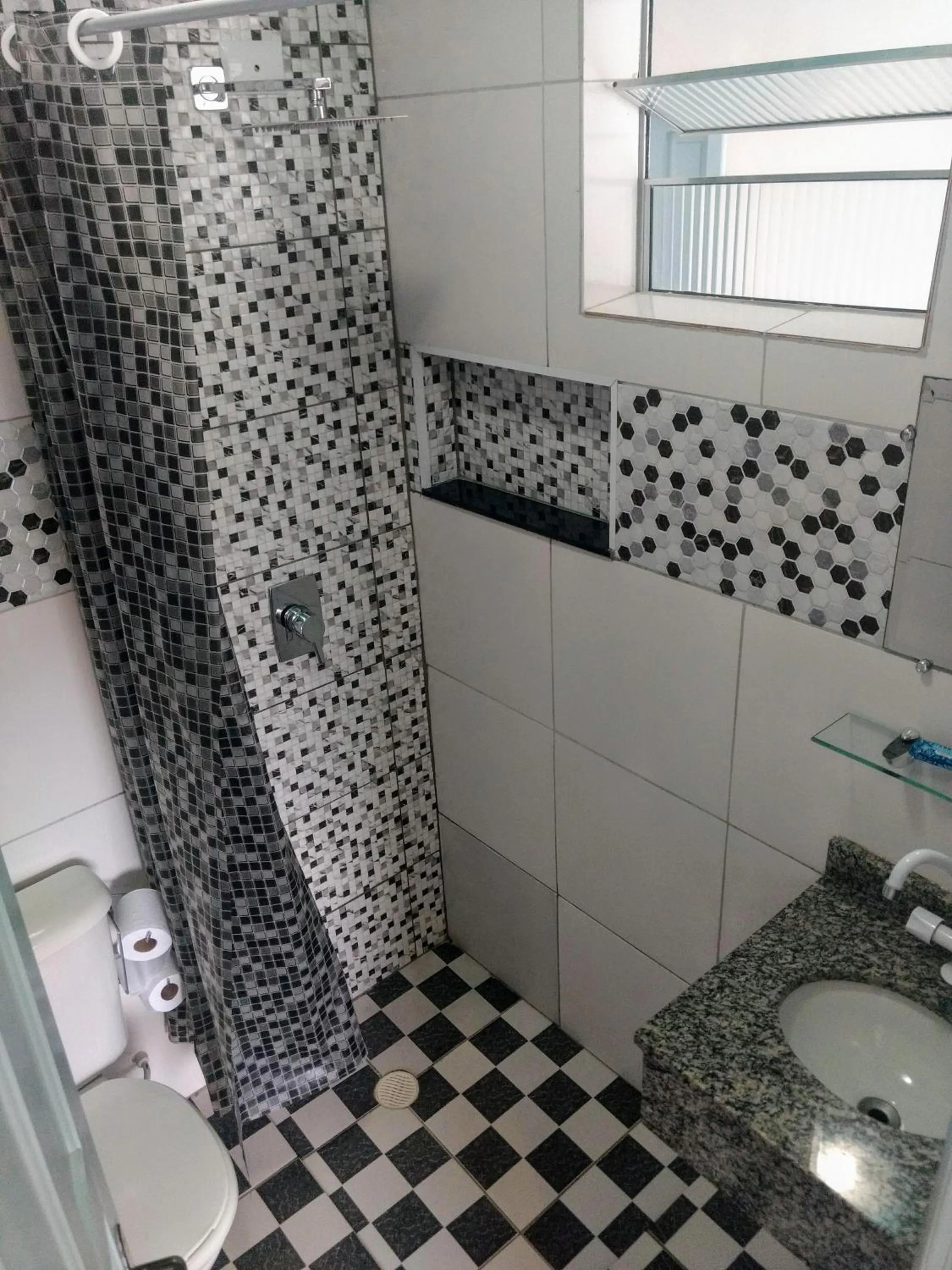 Small Double Room in Pousada Eldorado Guarujá -