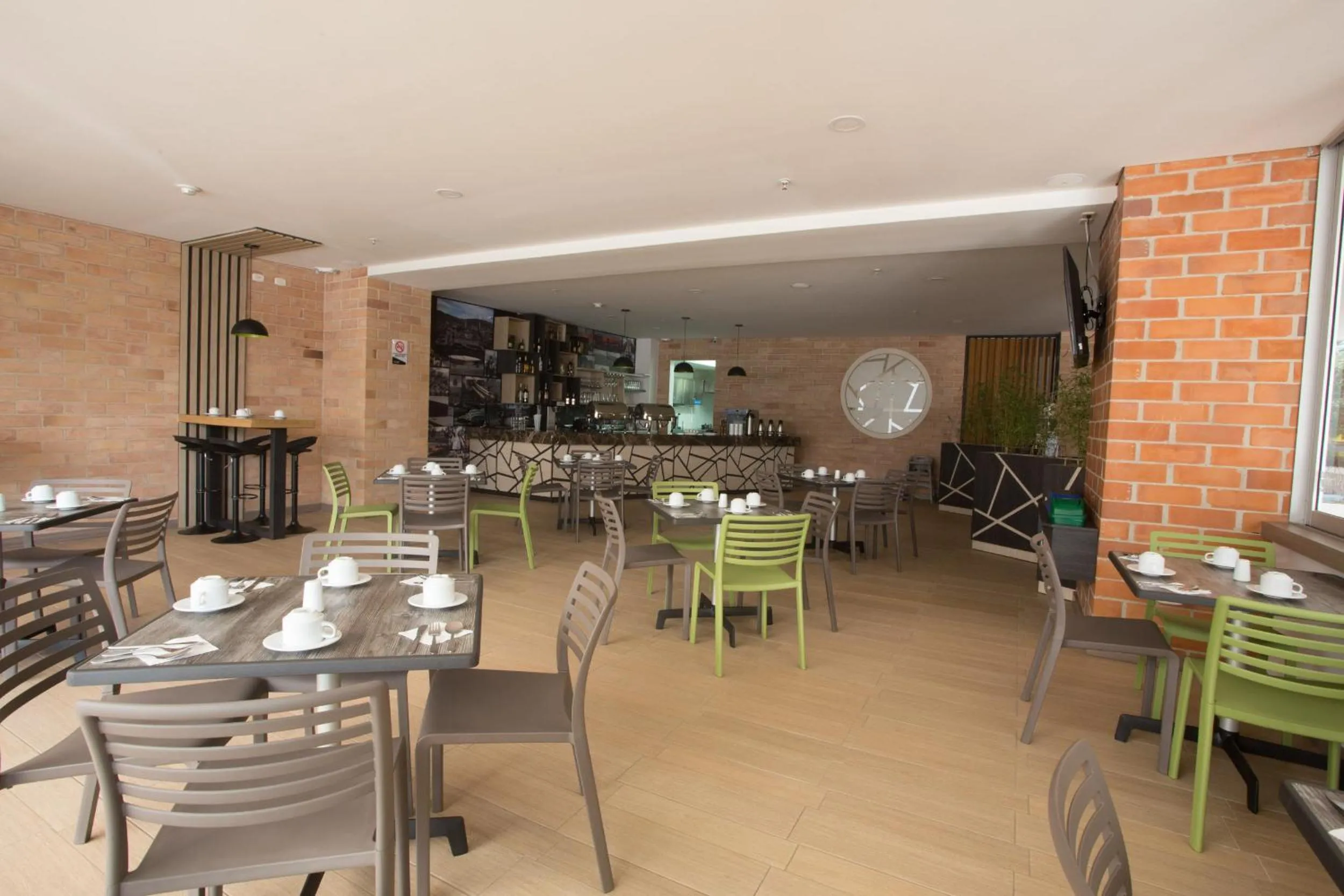 Restaurant/places to eat in Hotel Vivre