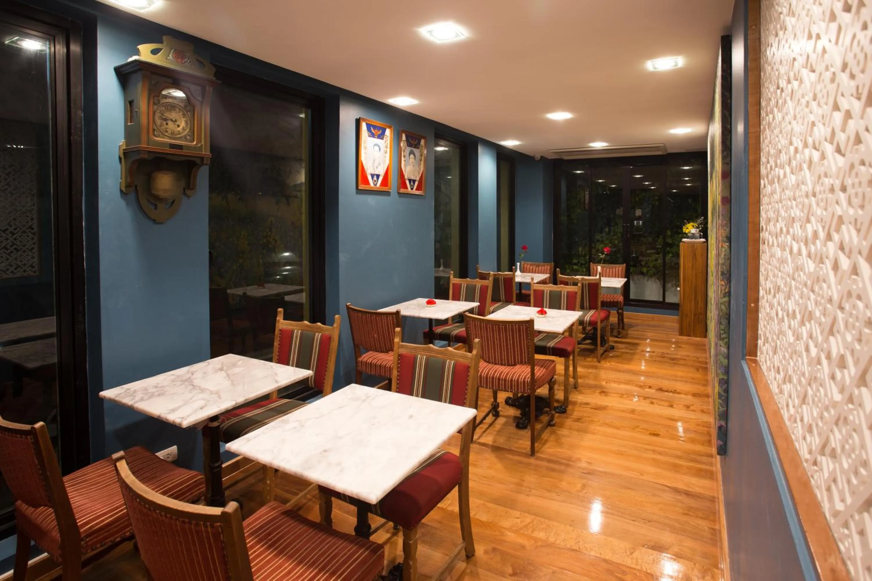 Communal lounge/ TV room in Nine Design Place