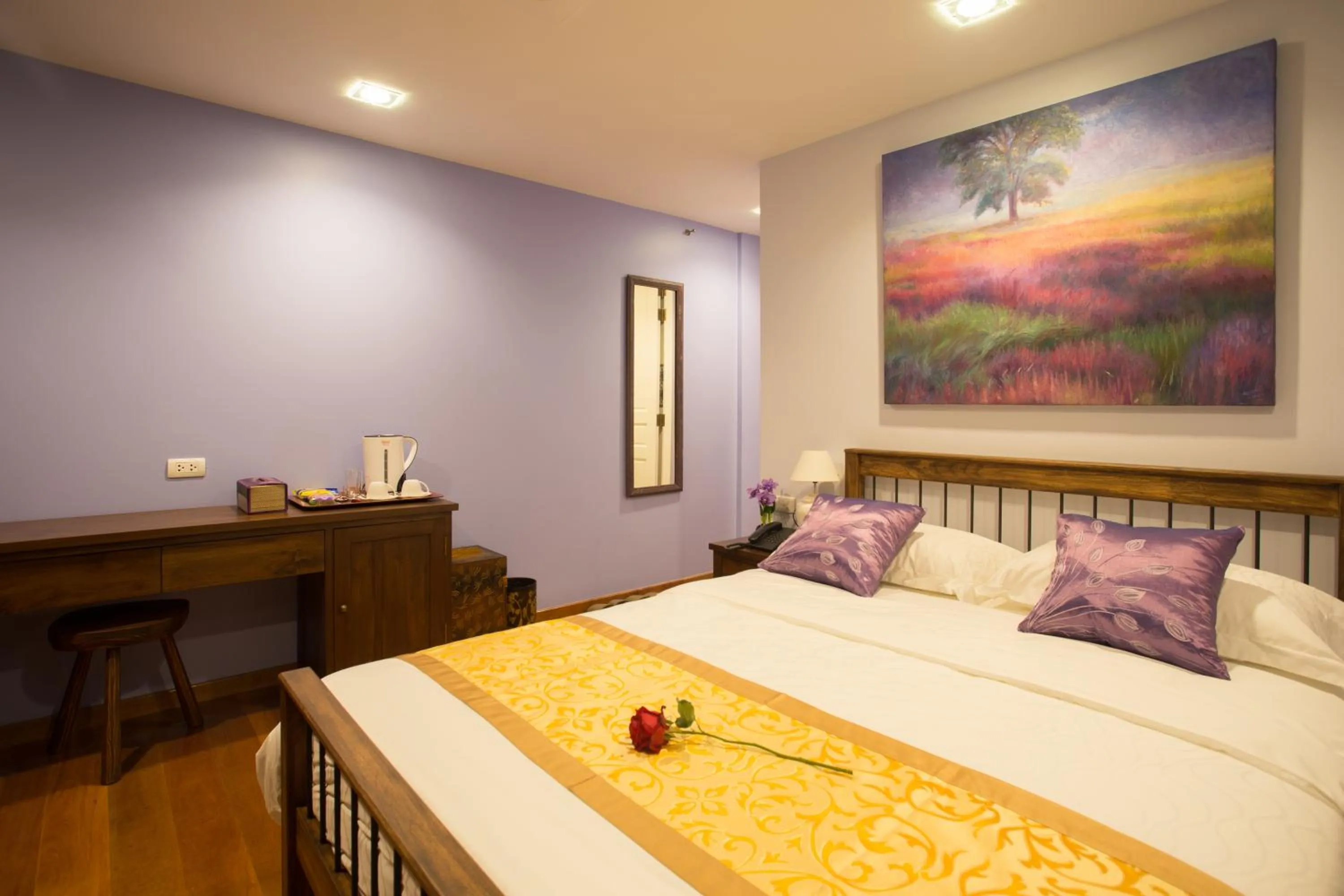 Decorative detail, Bed in Nine Design Place