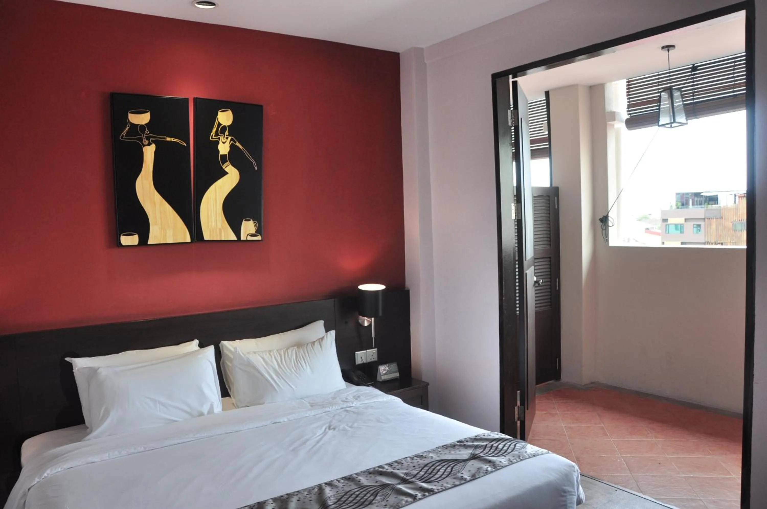 Photo of the whole room, Bed in Kimberley Hotel Georgetown