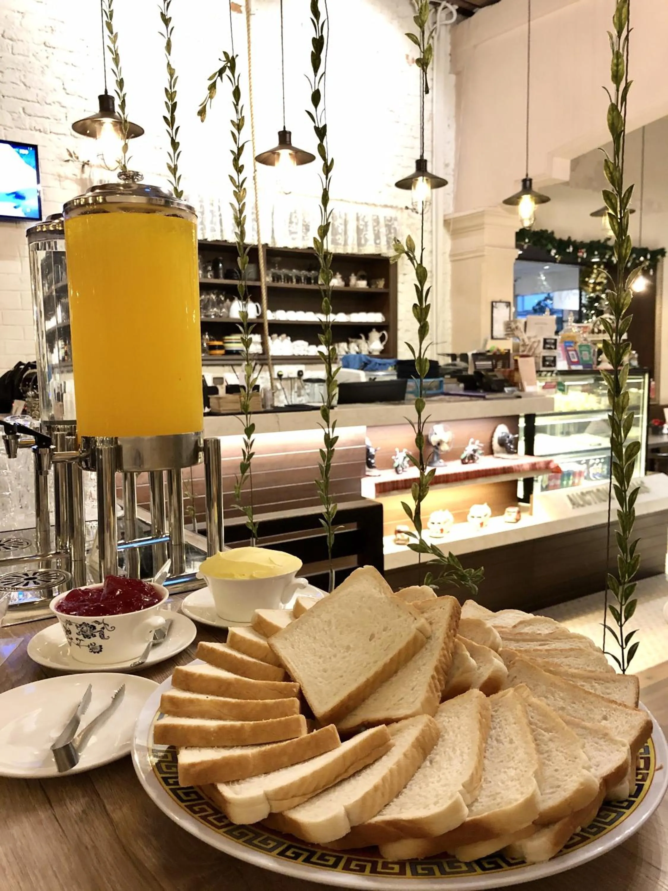 Buffet breakfast in Kimberley Hotel Georgetown