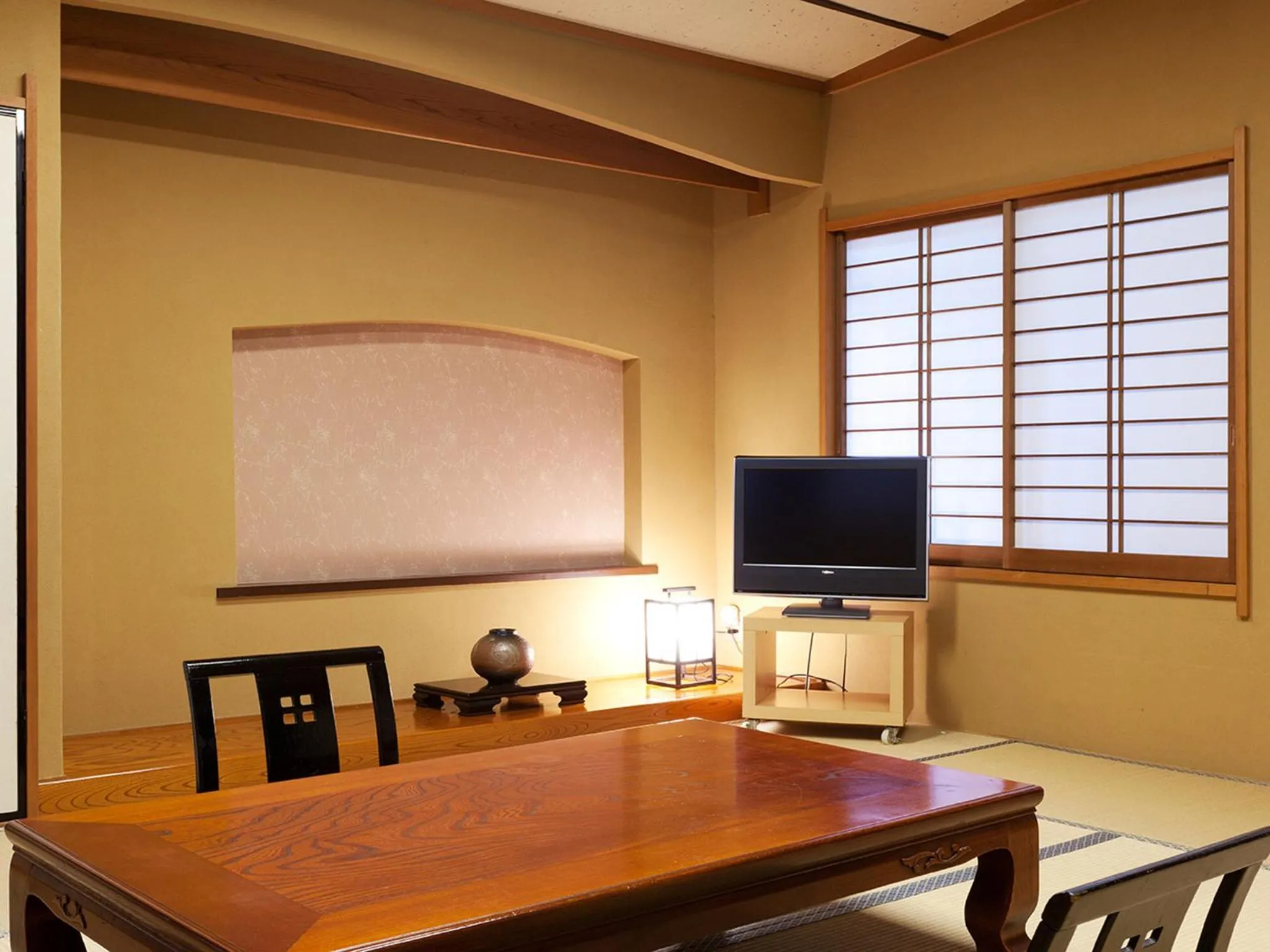 Photo of the whole room in Tsuruya Kisshotei