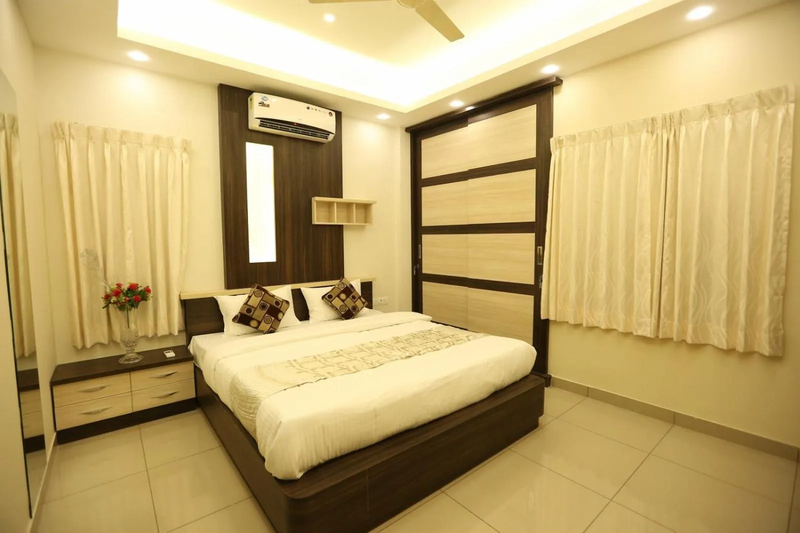 Bedroom, Bed in Benaka Suites