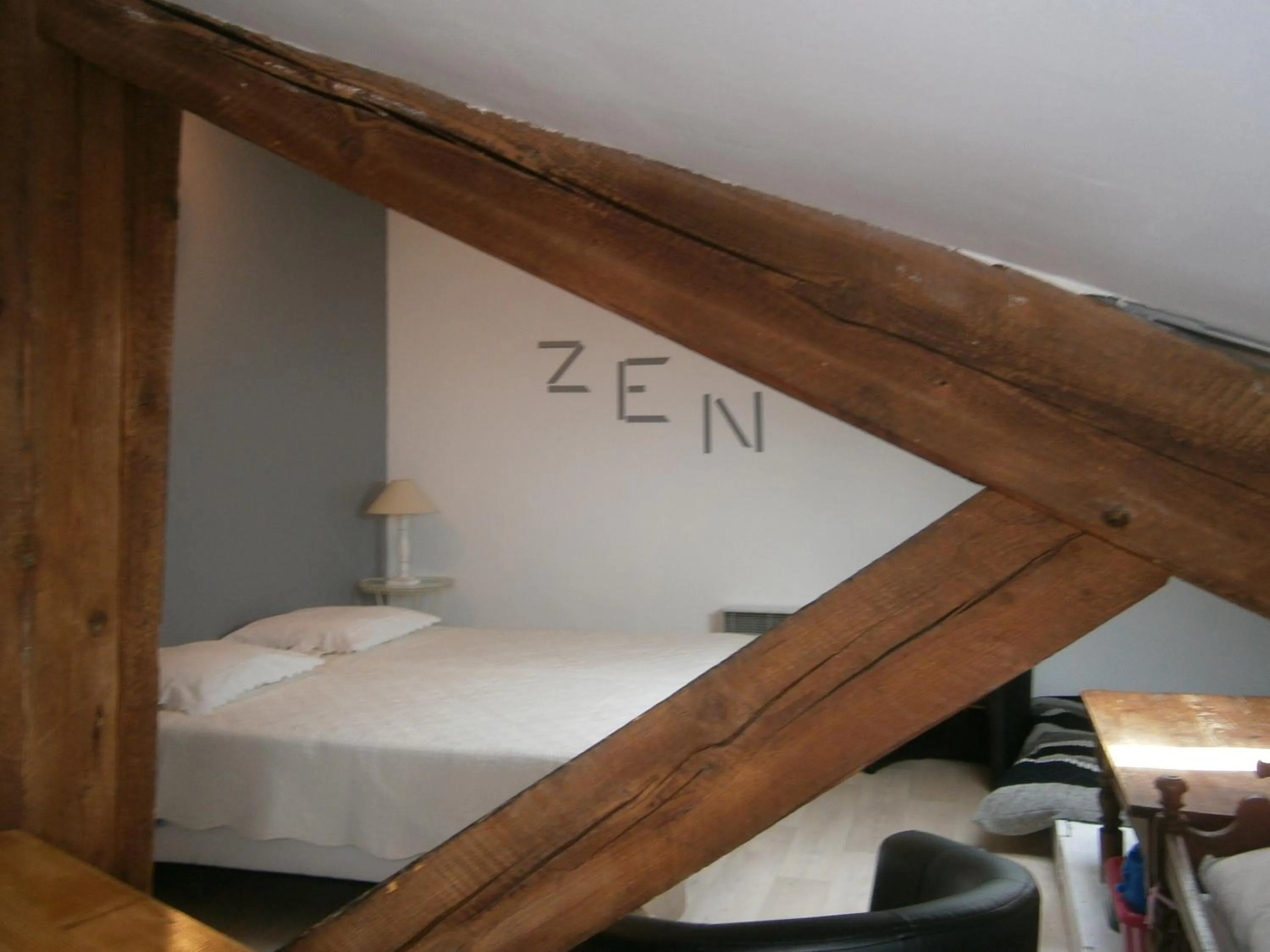 Family, Bed in Les Charmilles