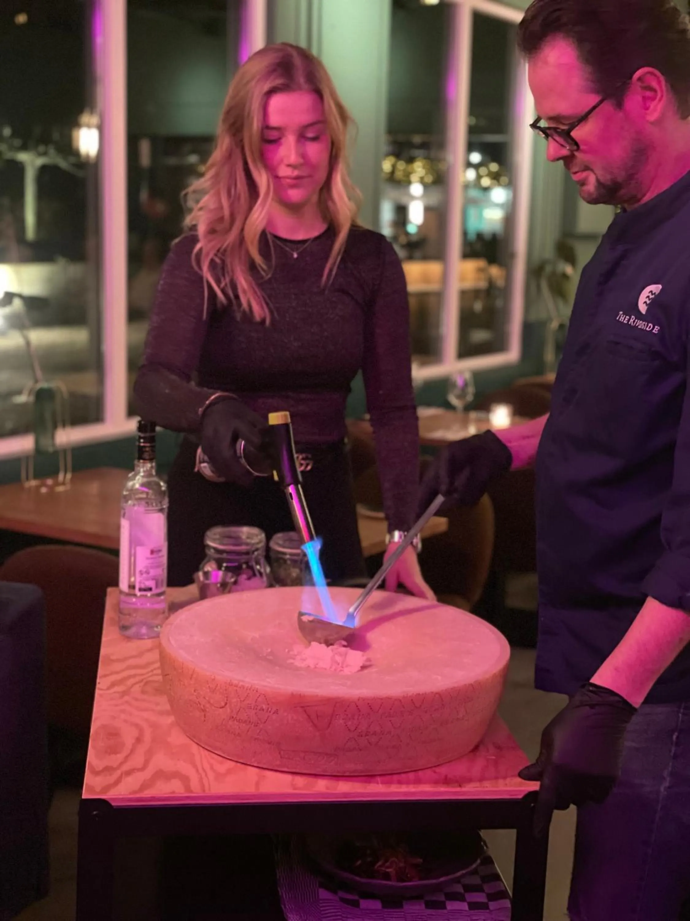 The Riverside Logies & Restaurant