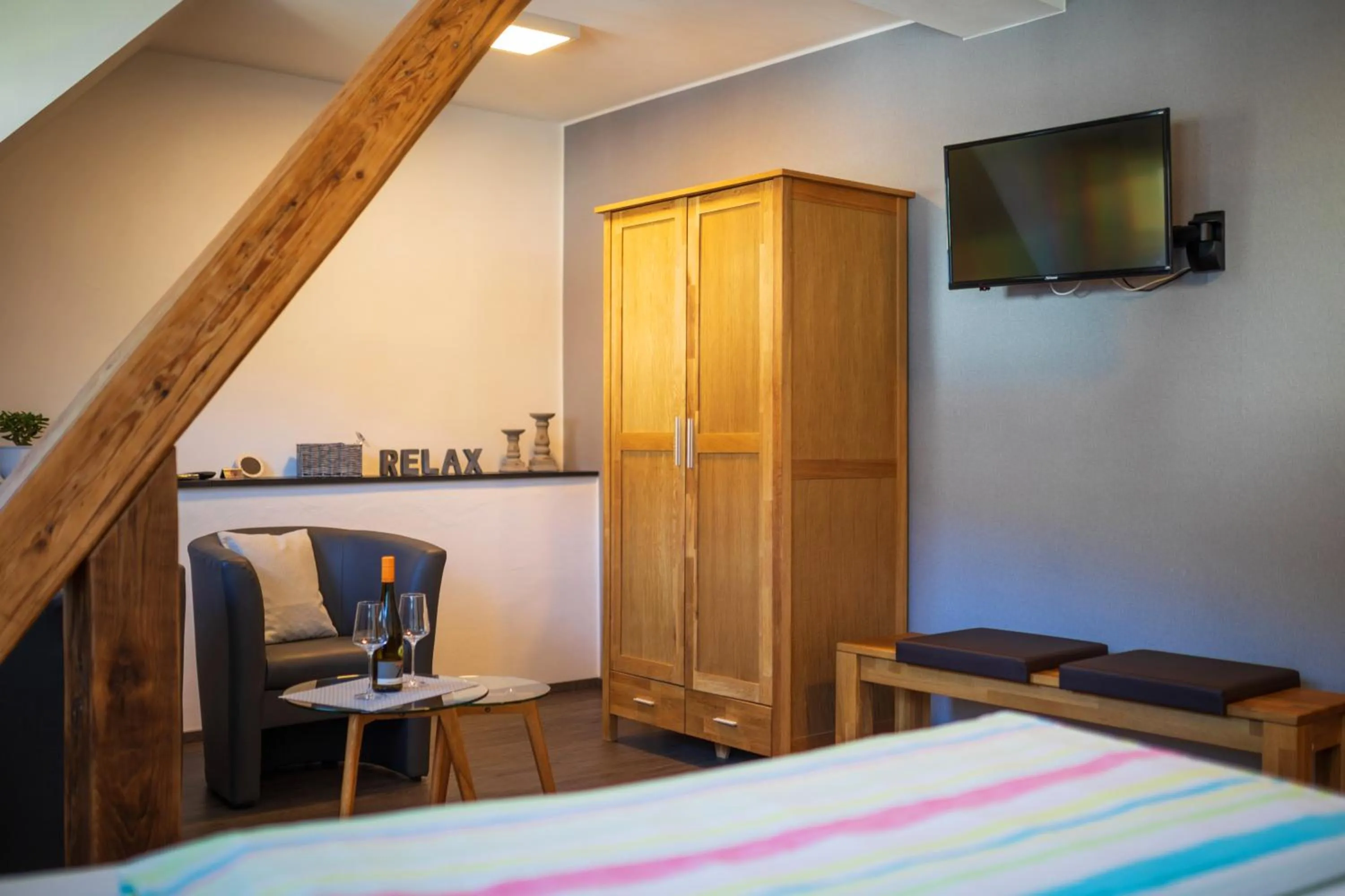Photo of the whole room, Bed in Der Weinladen