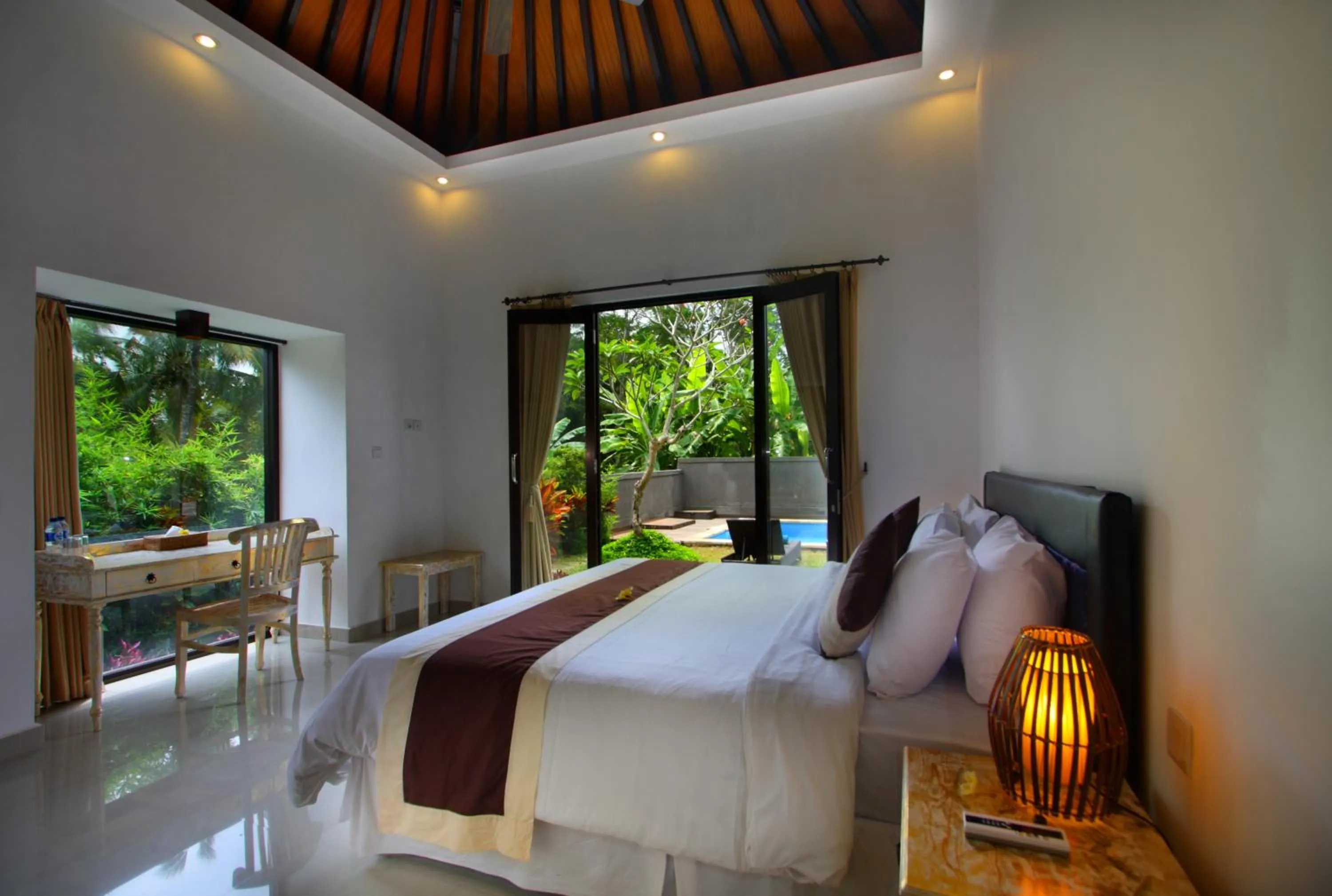 Bed in Alam Sembuwuk Ubud