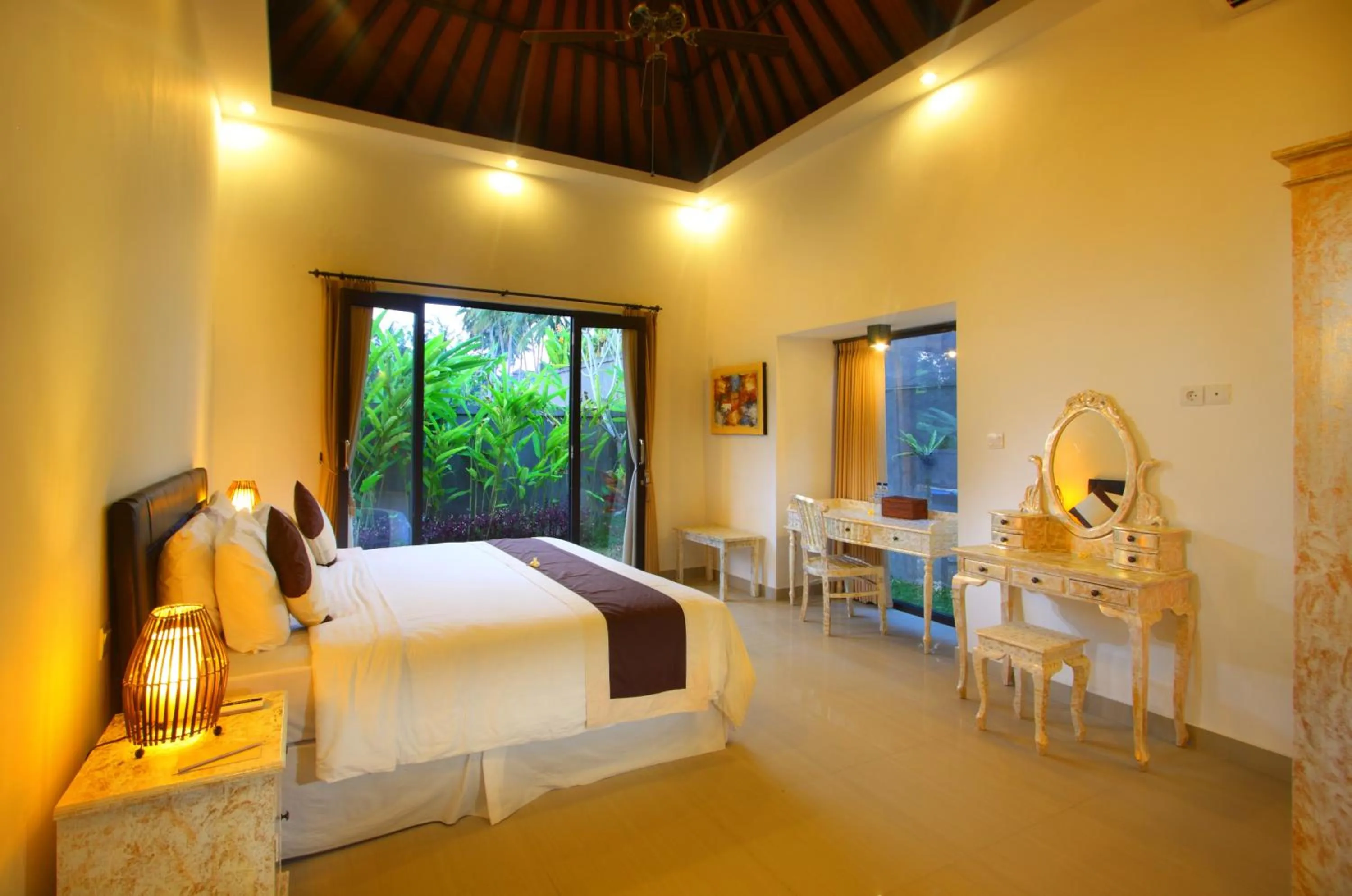 Bed in Alam Sembuwuk Ubud