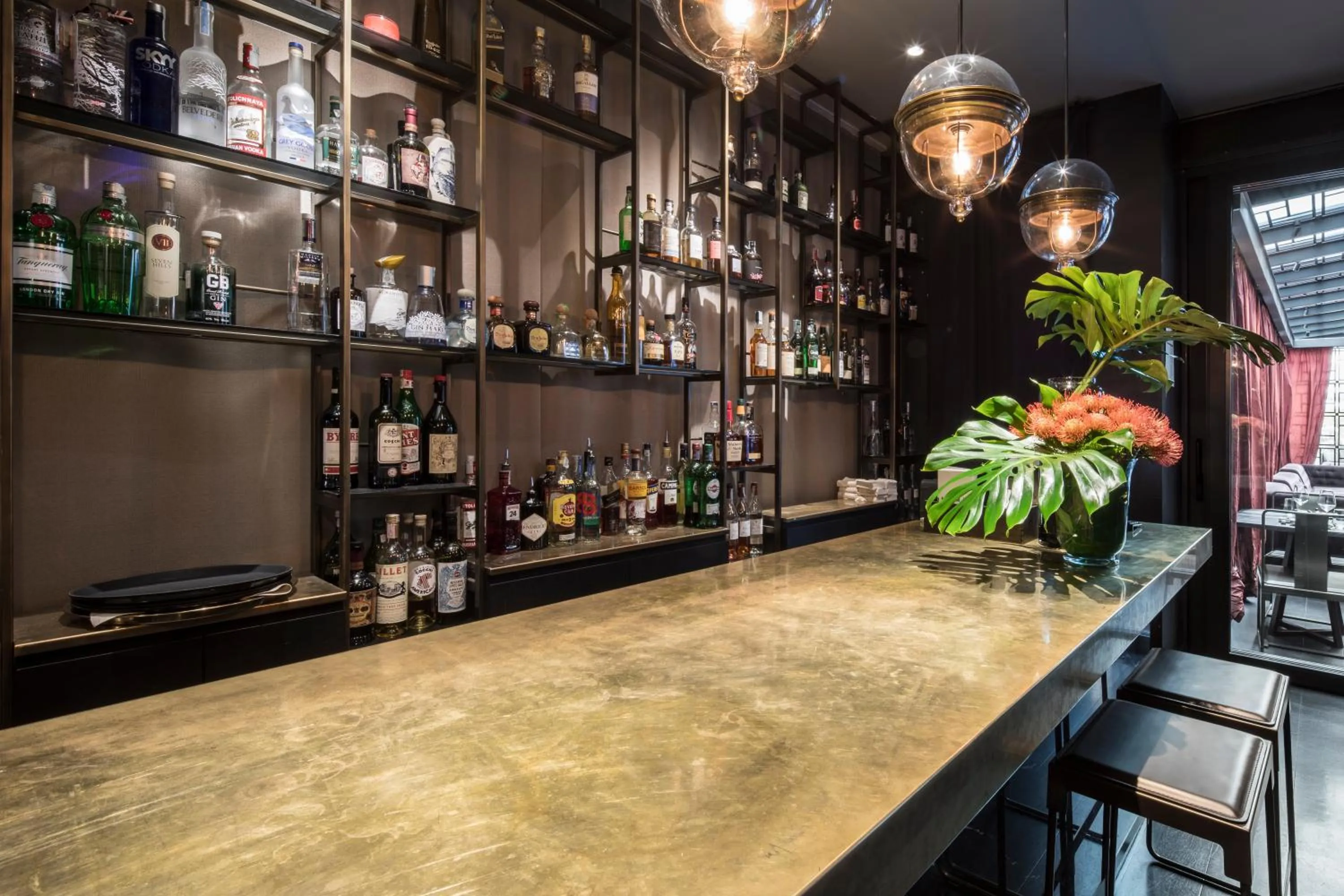 Lounge/Bar in Fifty House