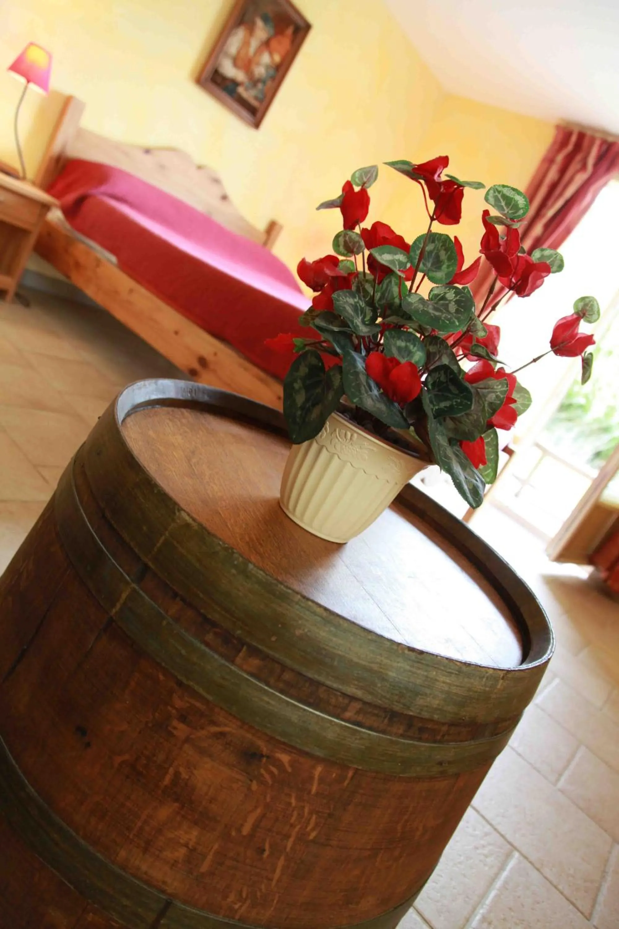 Decorative detail, Bed in Chambres Du Marais