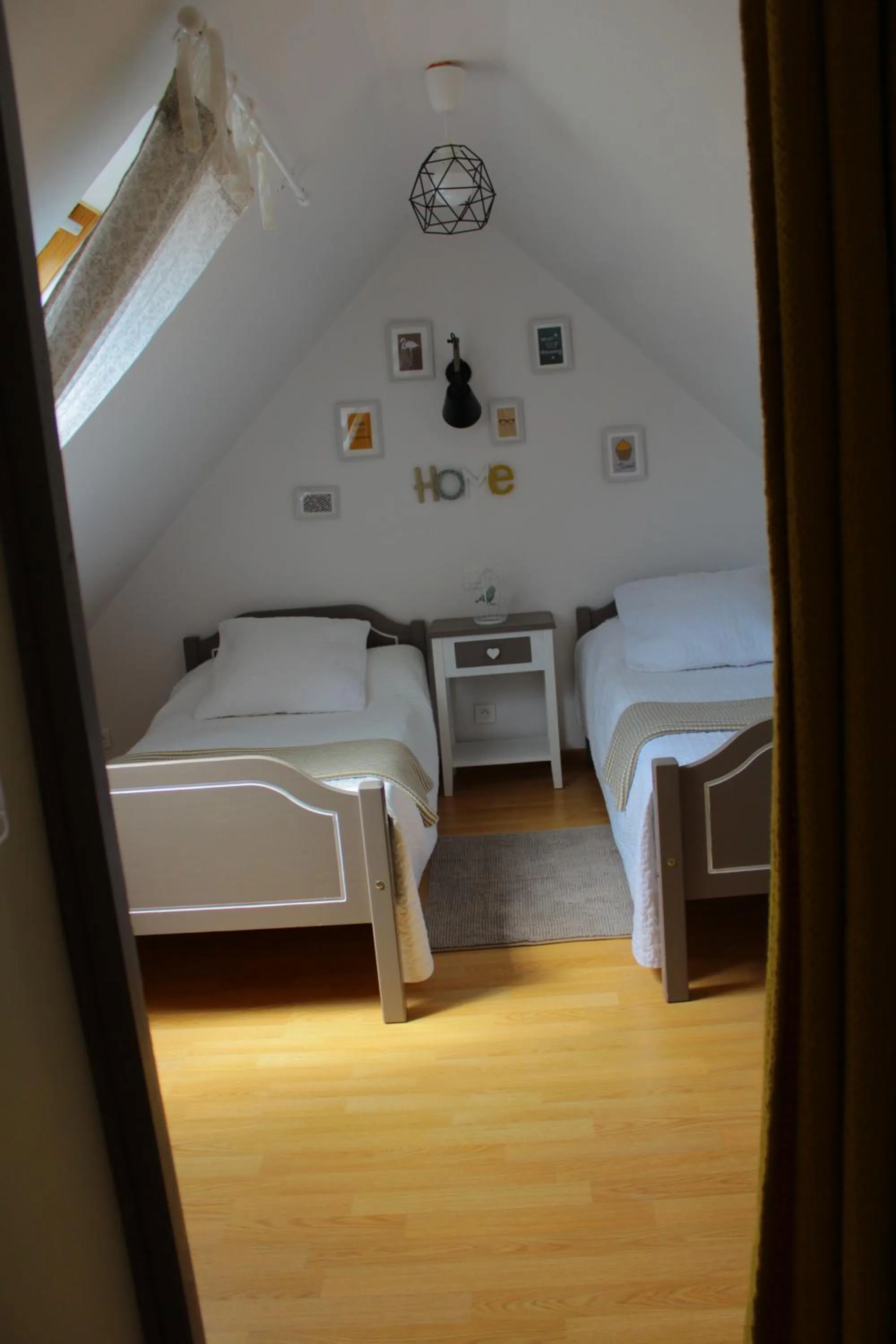 Bed in Chambres Du Marais