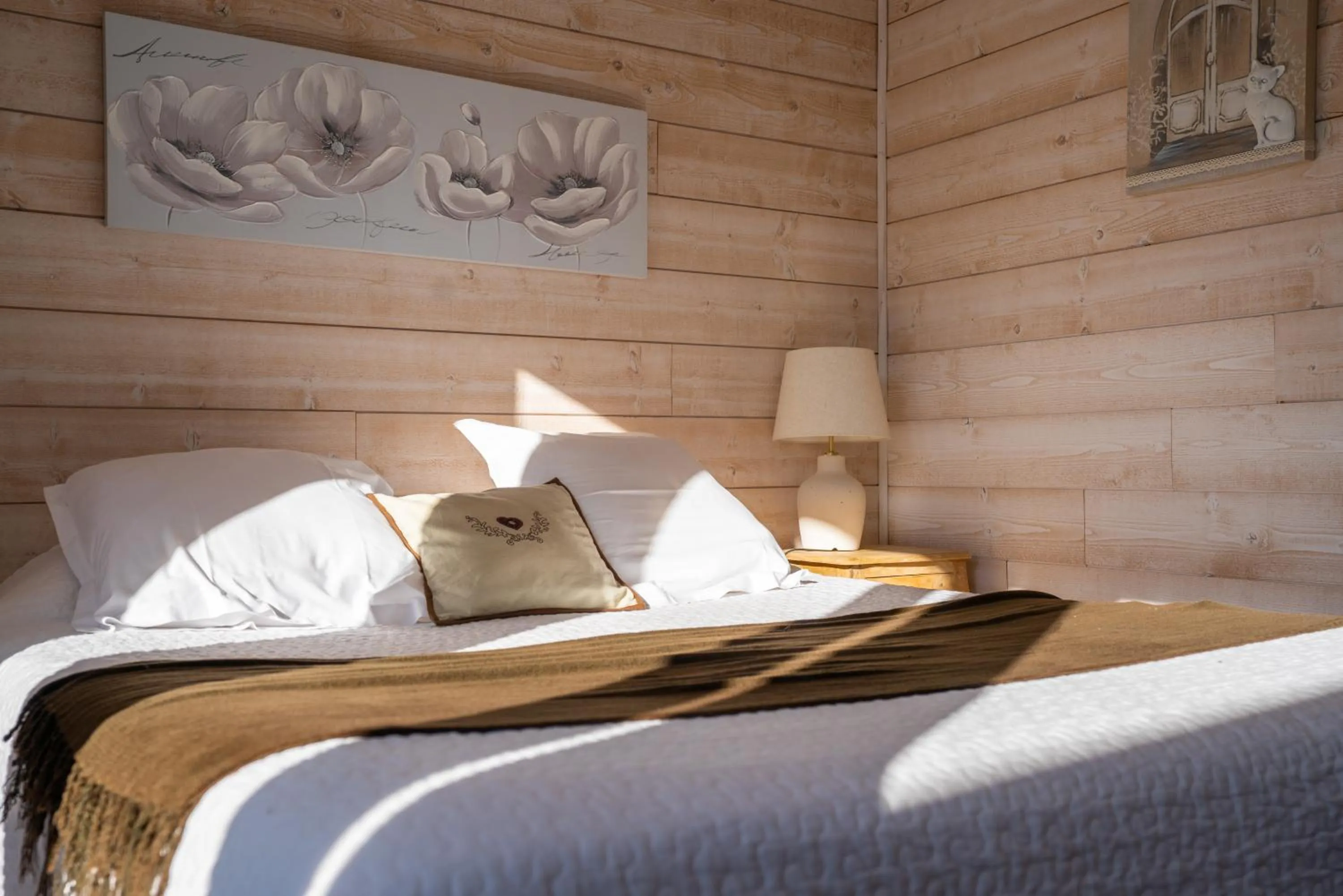 Bed in Chambres Du Marais