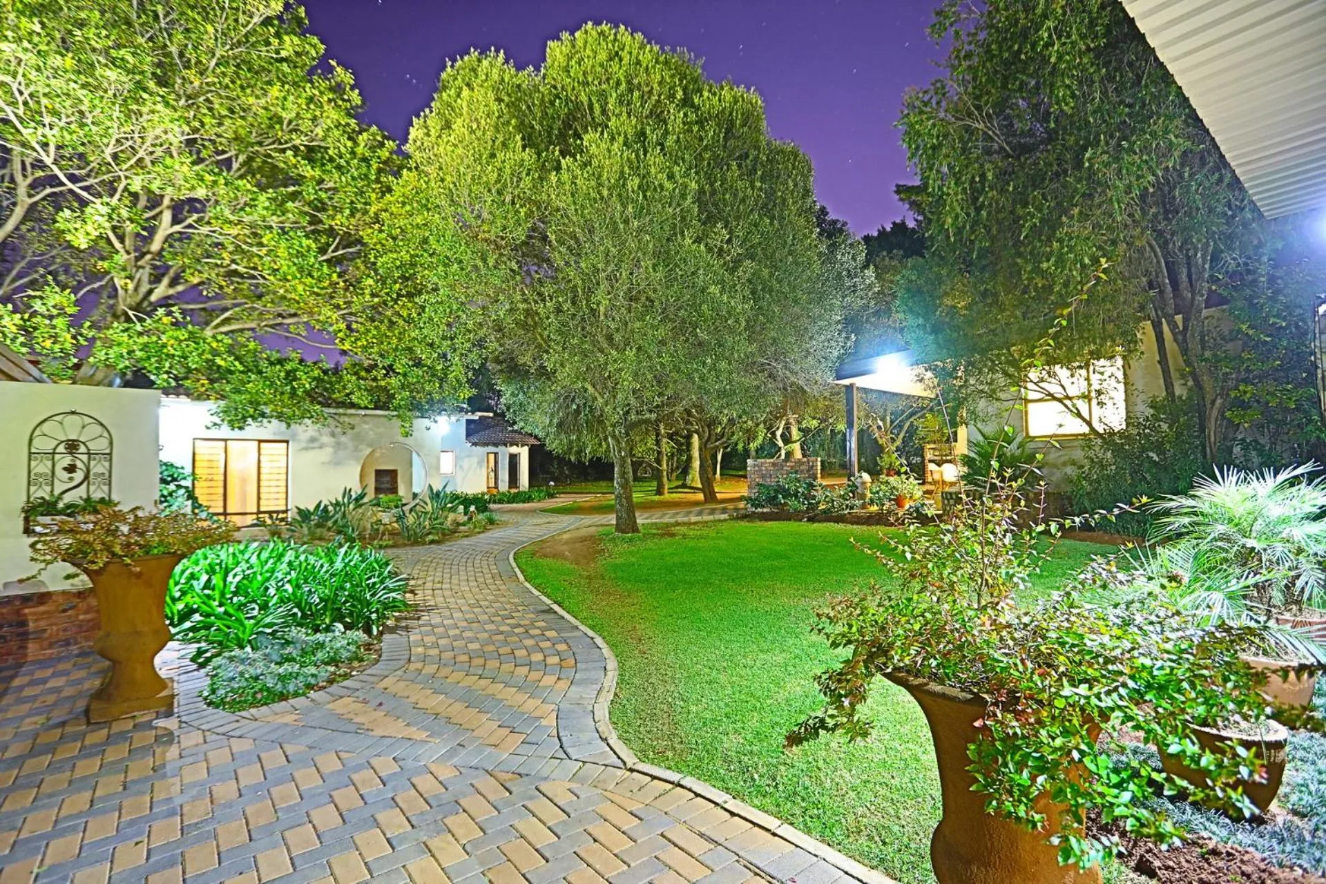 Night in Andante Lodge