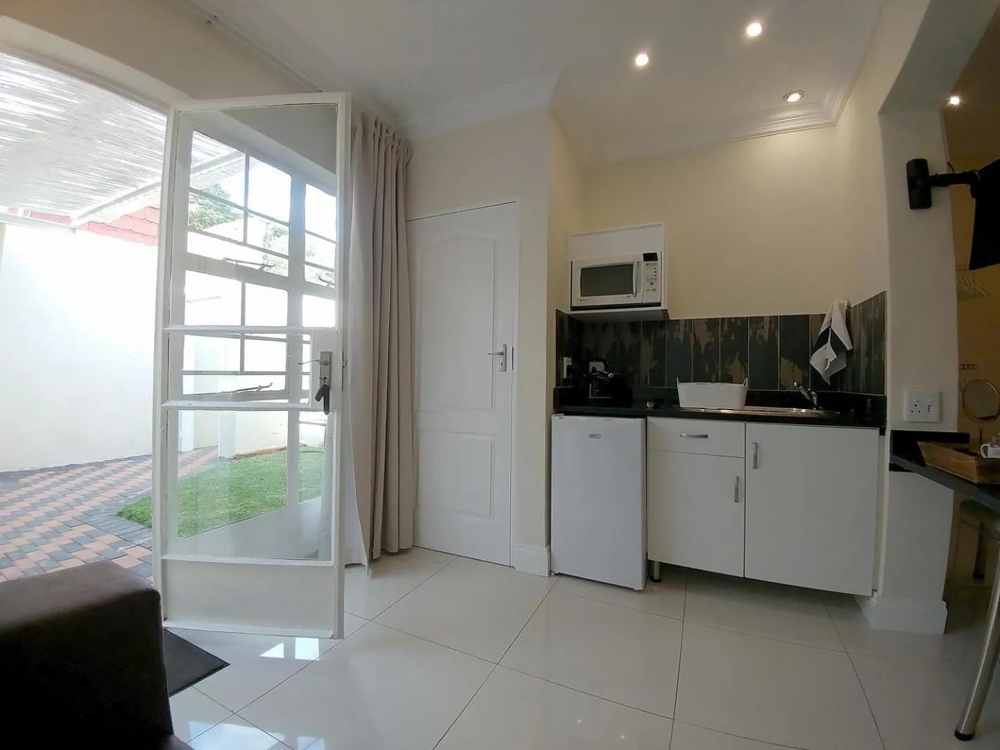 Kitchen or kitchenette in Andante Lodge