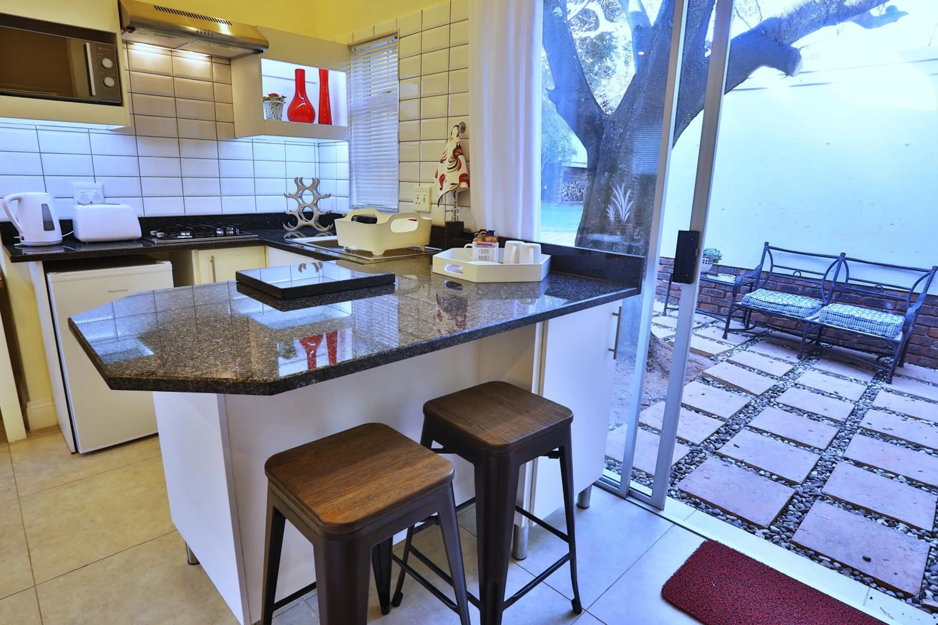 Kitchen or kitchenette in Andante Lodge