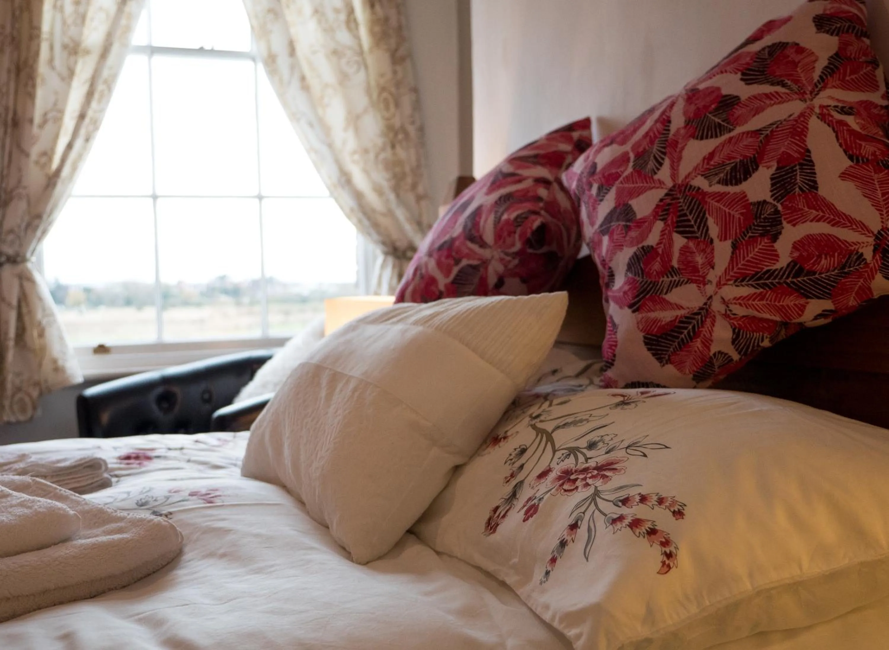 Bedroom, Bed in Rondeva