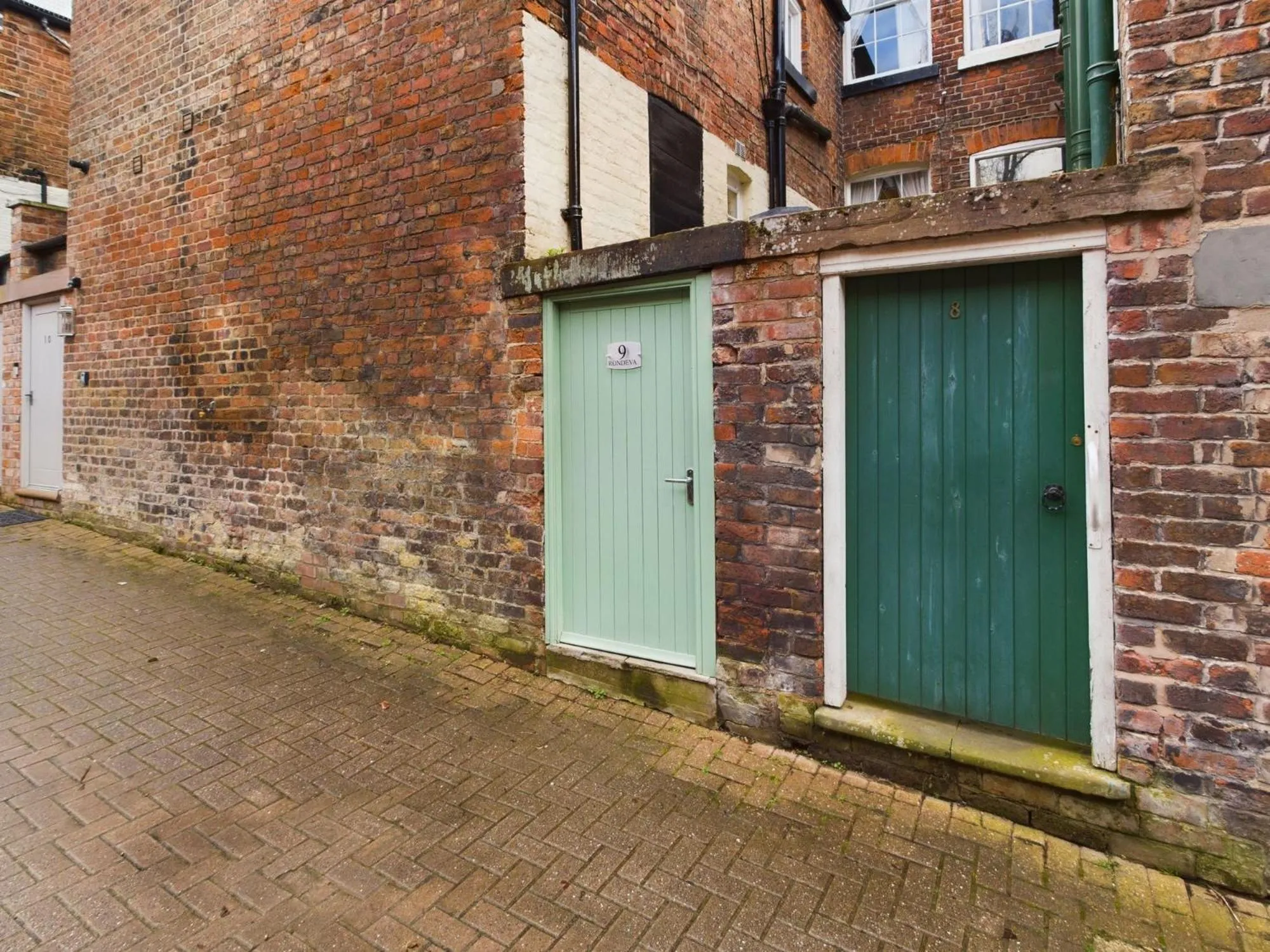 Property building in Rondeva