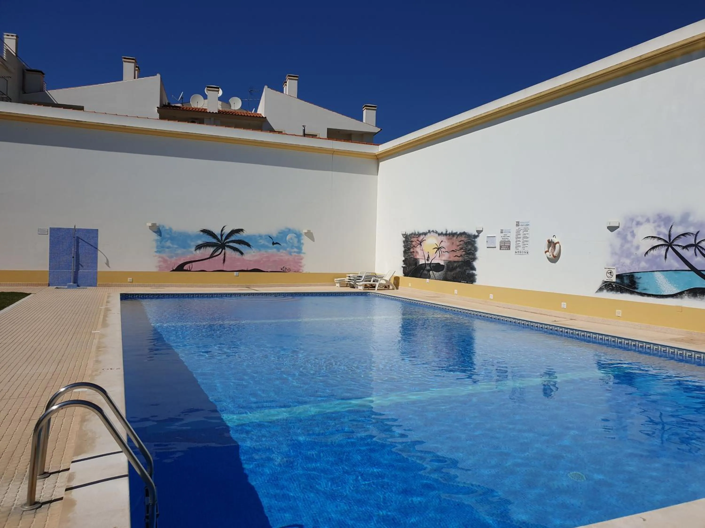 Swimming pool in Albufeira Falesia Beach Apartment