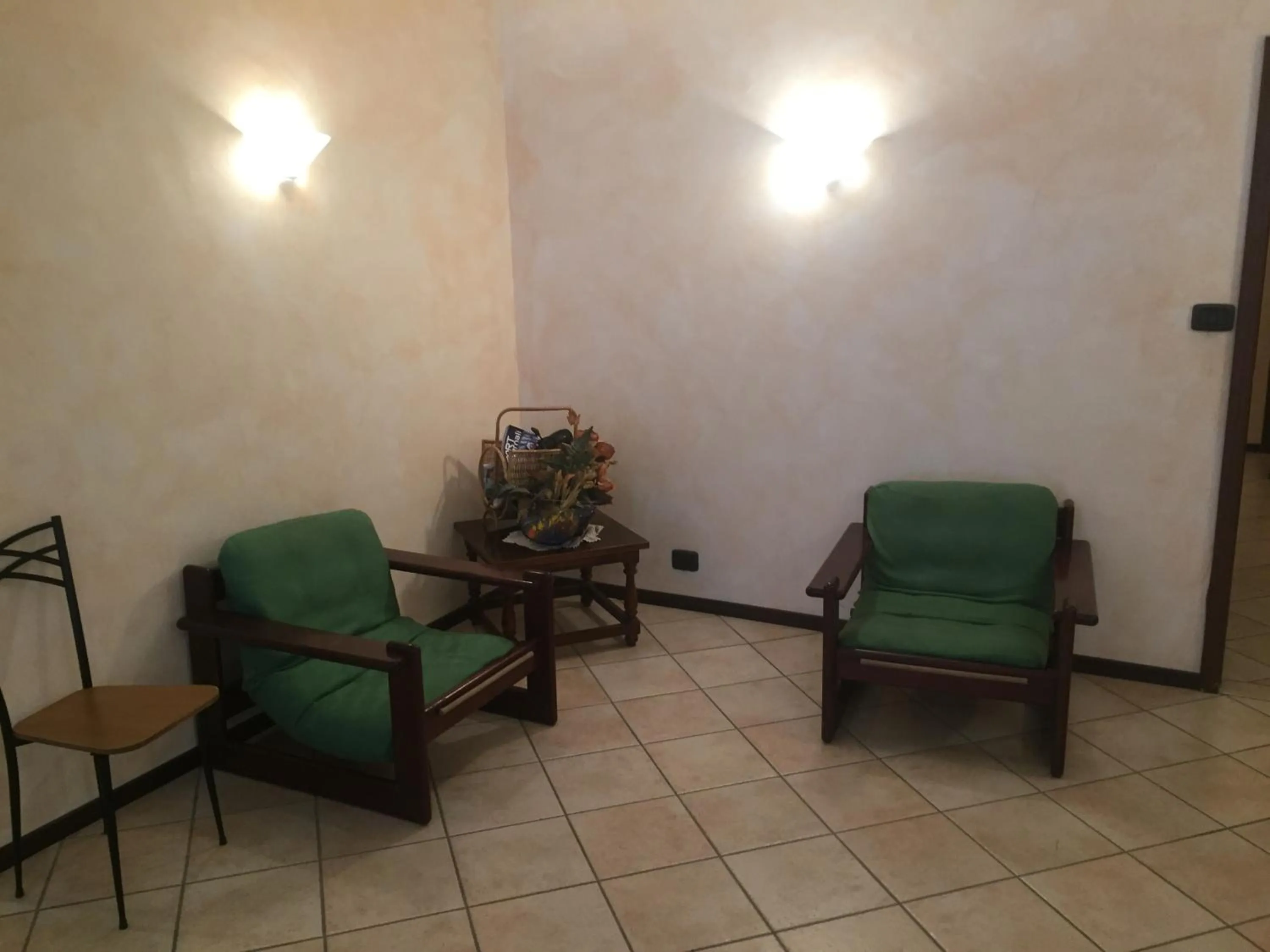 Seating area in Albergo La Grolla