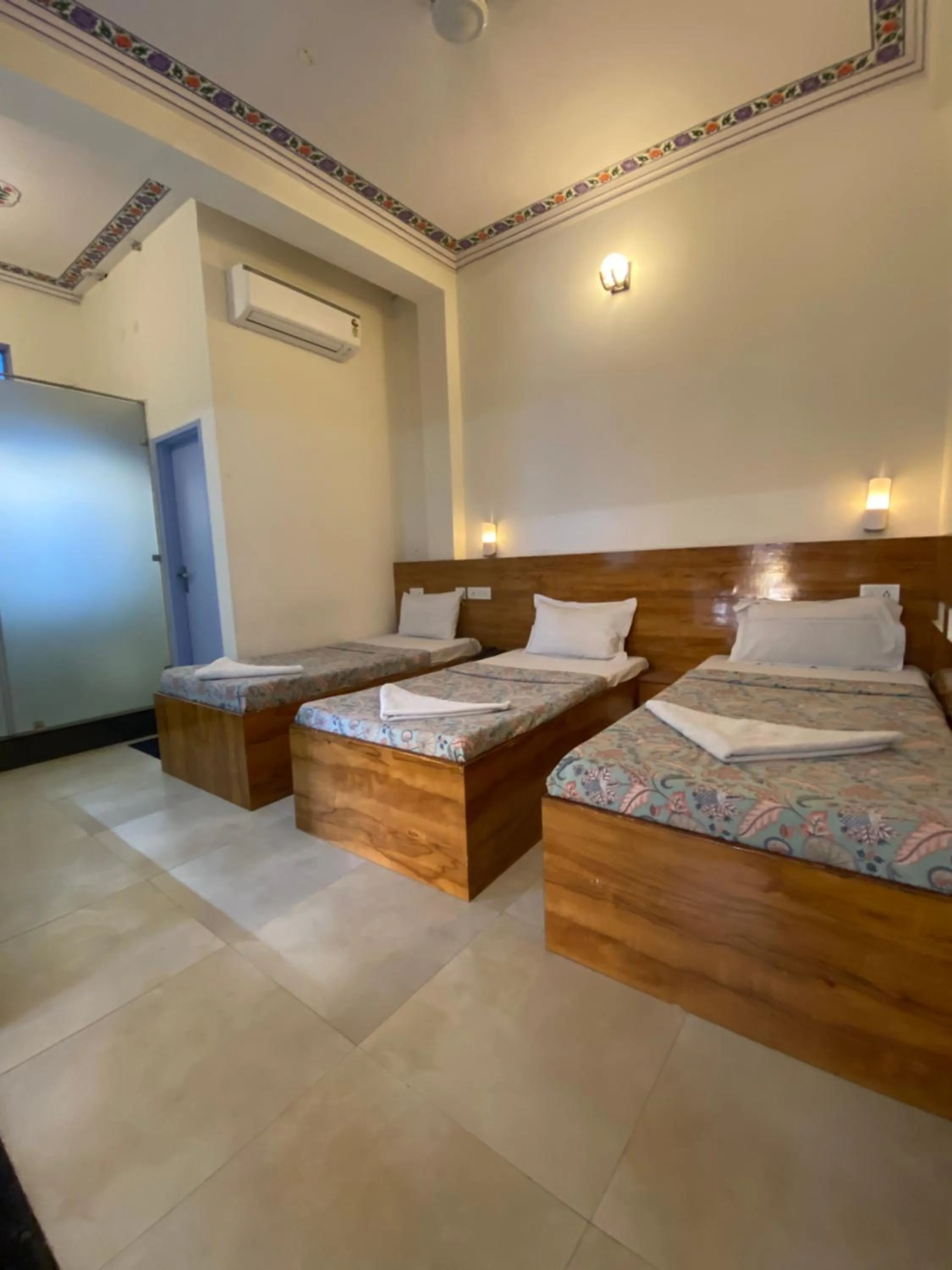 air conditioner, Bed in Chitra Katha - A Story Per Stay