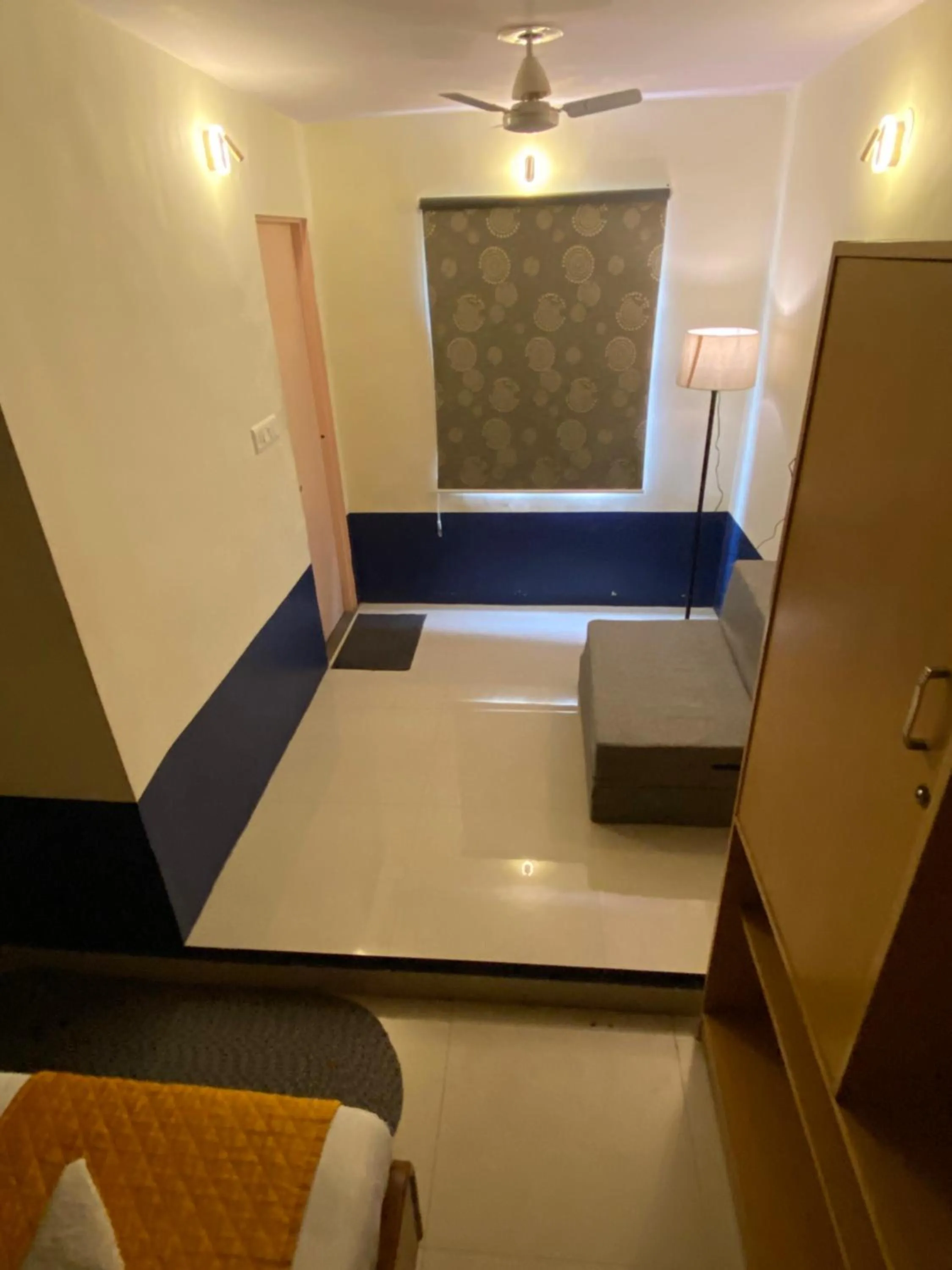 wardrobe, Bed in Chitra Katha - A Story Per Stay