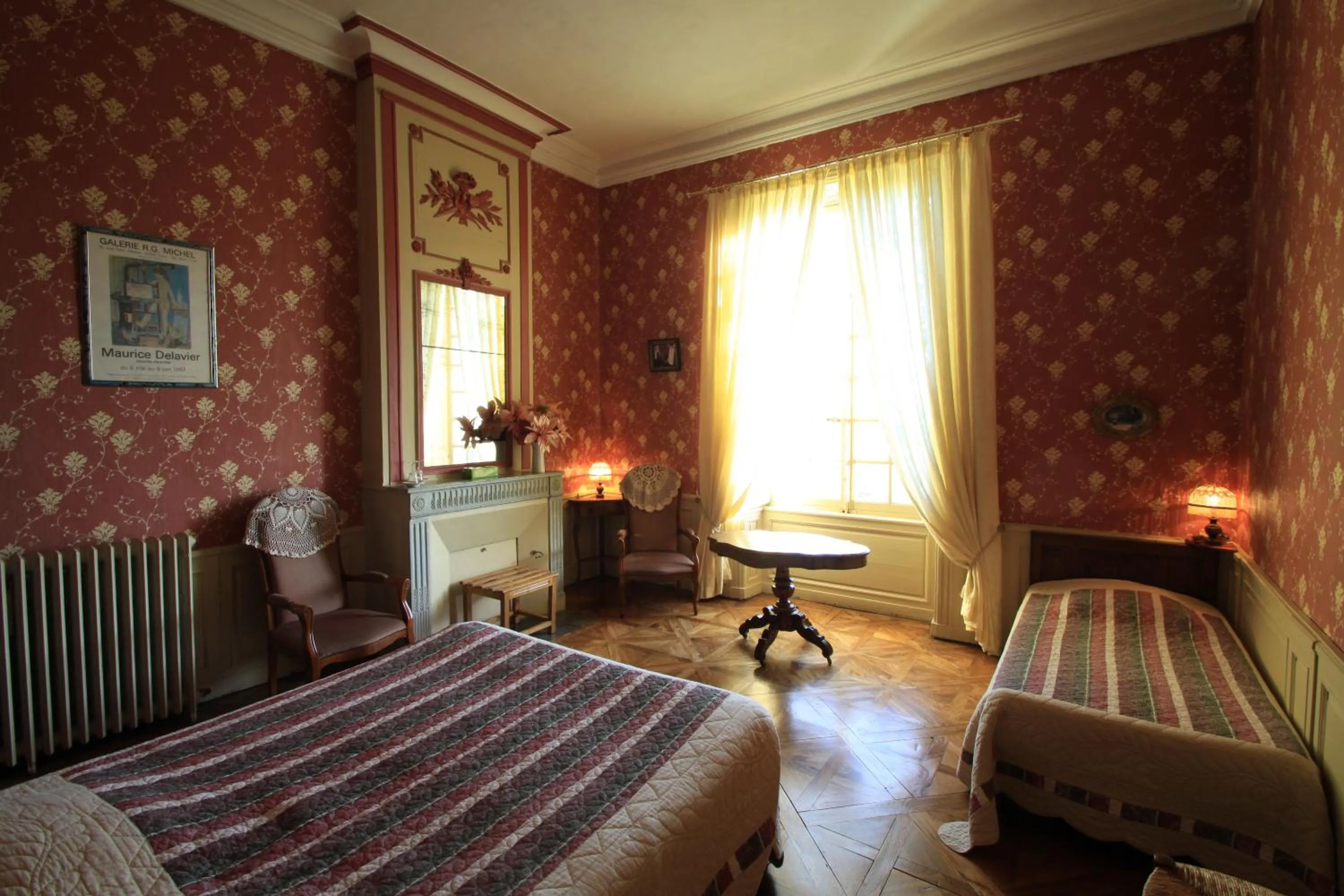 Bedroom, Bed in Chateau de Vouilly