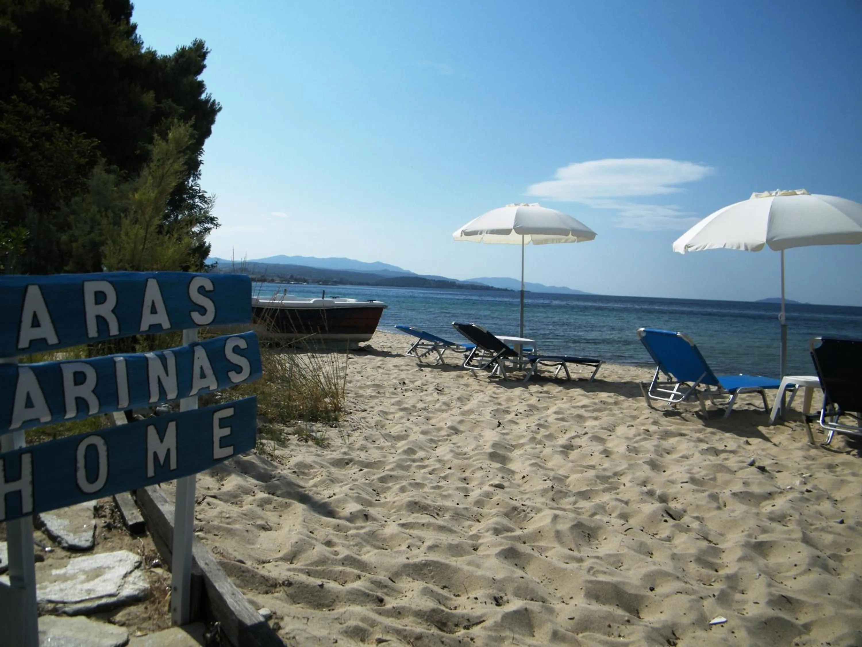 Beach in Maras Marinas Home