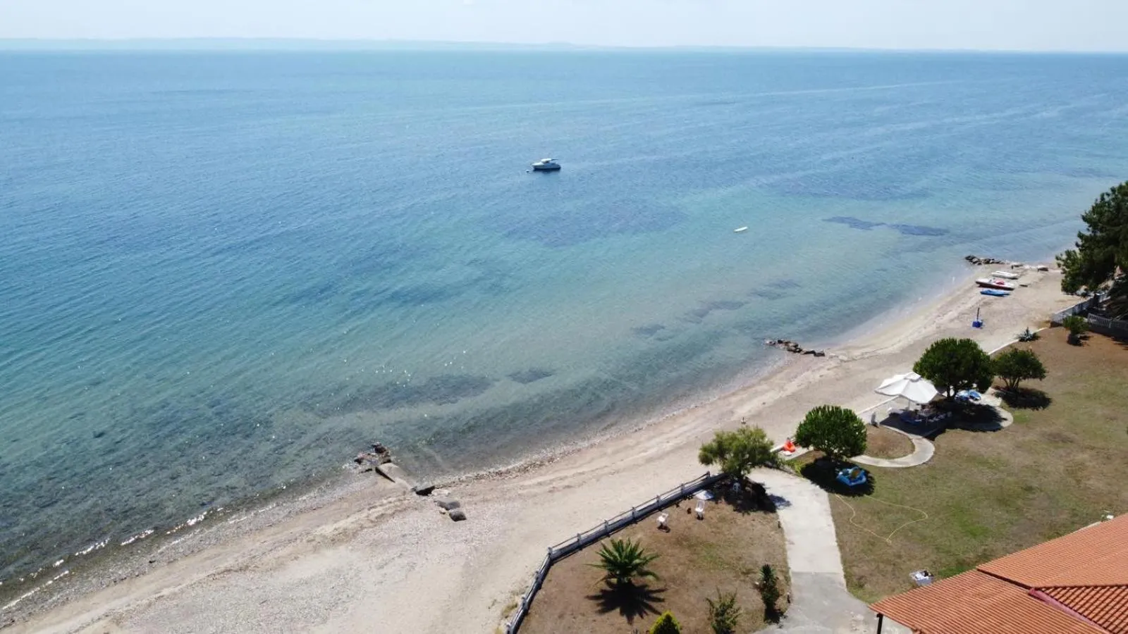 Beach in Maras Marinas Home